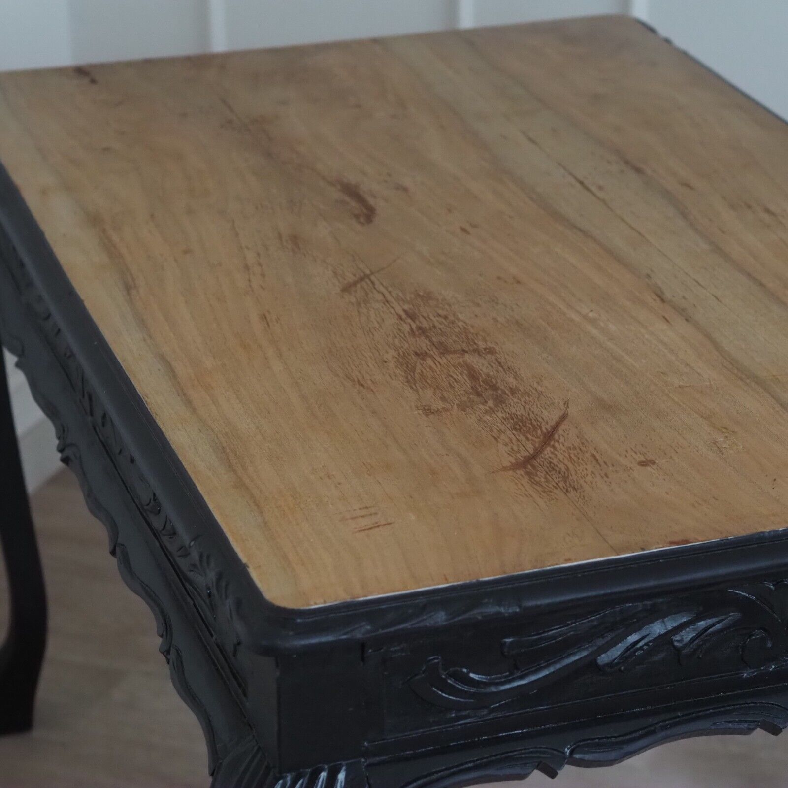 EPOCHE 1920 Esstisch Antik Löwentatzen schwarzes Gestell Vintage Shabby Chic