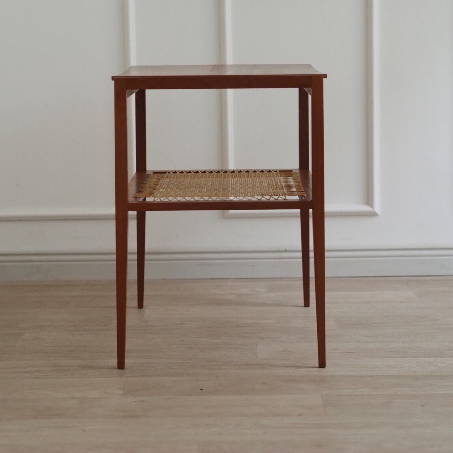 EPOCHE 1960 Beistelltisch Midcentury Teak Danish Design skandi Wiener Geflecht