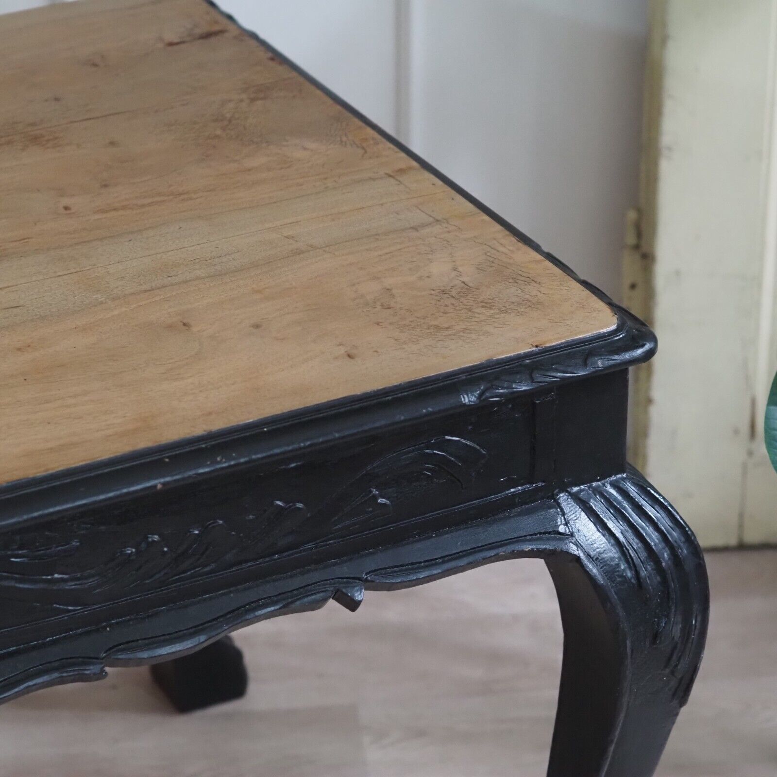 EPOCHE 1920 Esstisch Antik Löwentatzen schwarzes Gestell Vintage Shabby Chic