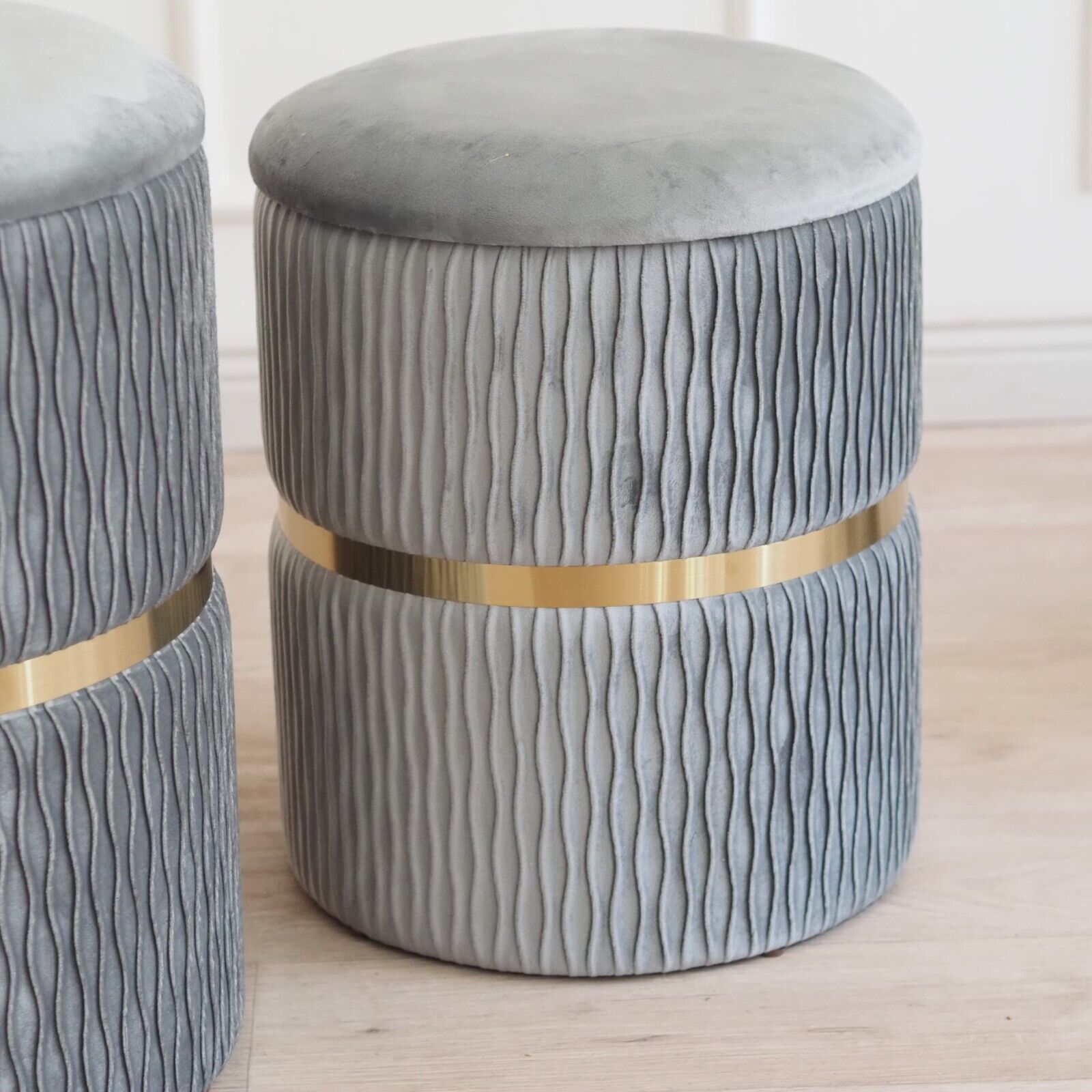 INTERIOR Hocker Pouf 2er SET Sitzpuff Polsterhocker grau gold Samt Sitzhocker