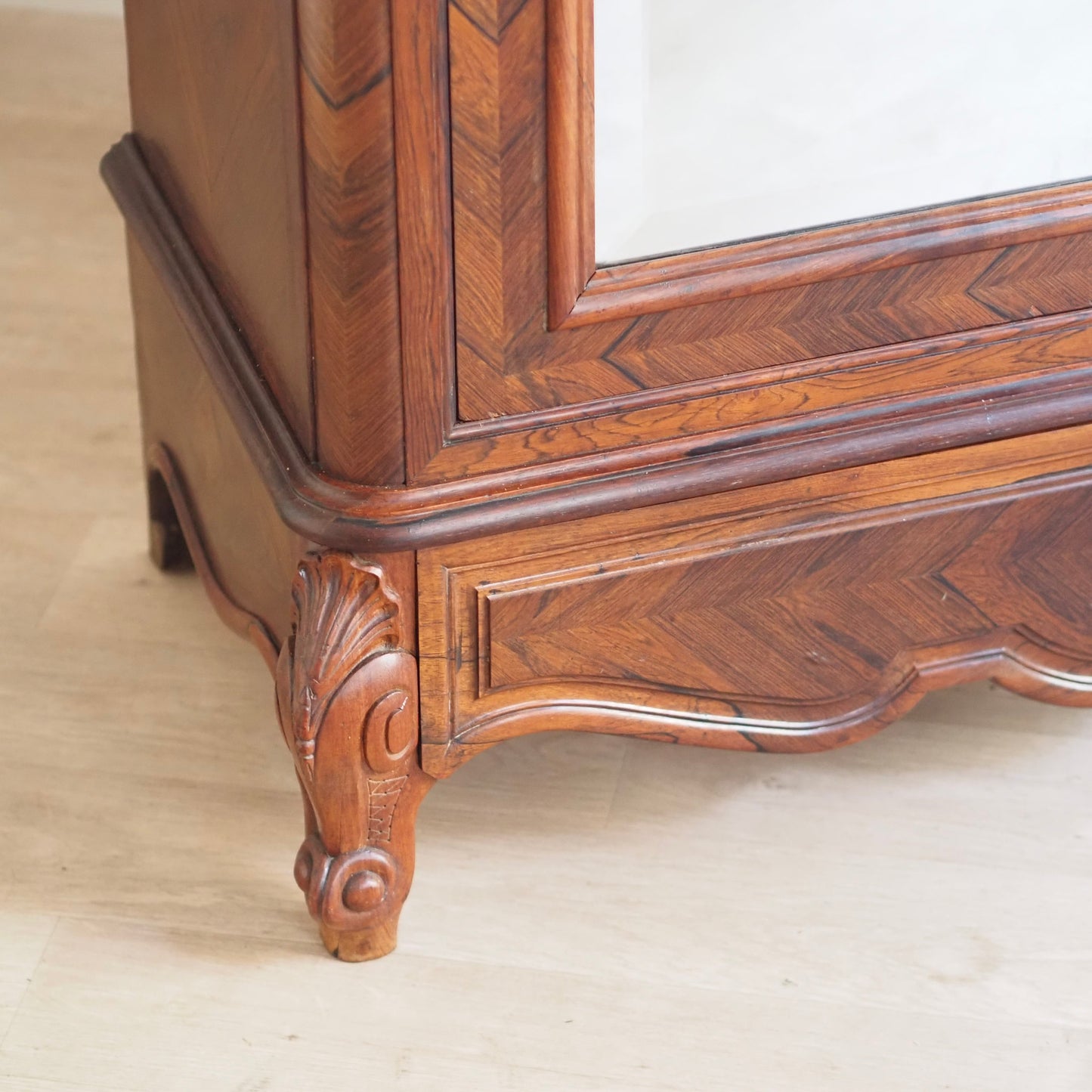 EPOCHE 1890 - Antiker Spiegelschrank aus edlem Palisander, Louis Philippe Kleiderschrank