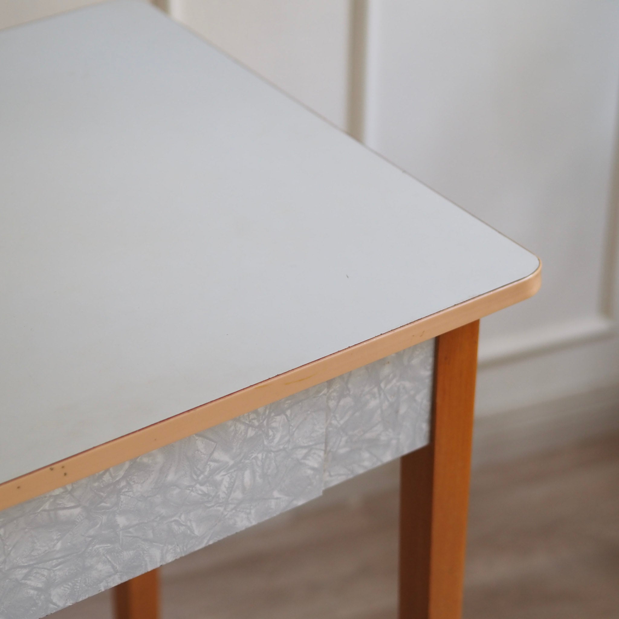 EPOCHE 1960 - Mid Century PVC Küchentisch Schreibtisch mit Schublade