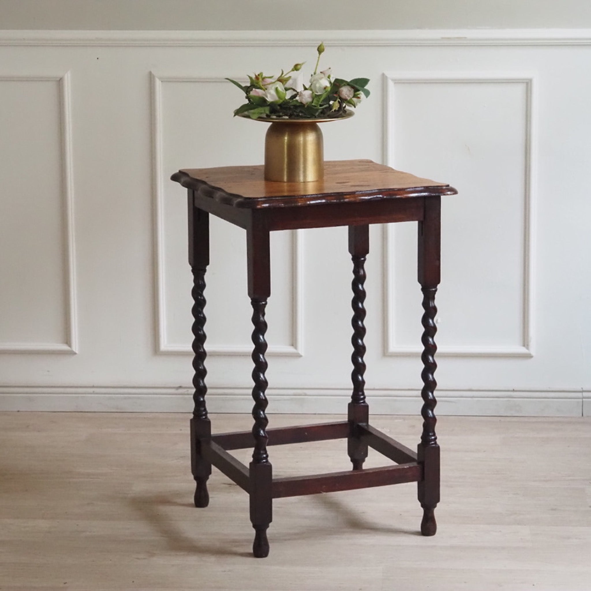 Beistelltisch im Barock Stil mit gedrechselten Spiralbeinen, um 1900