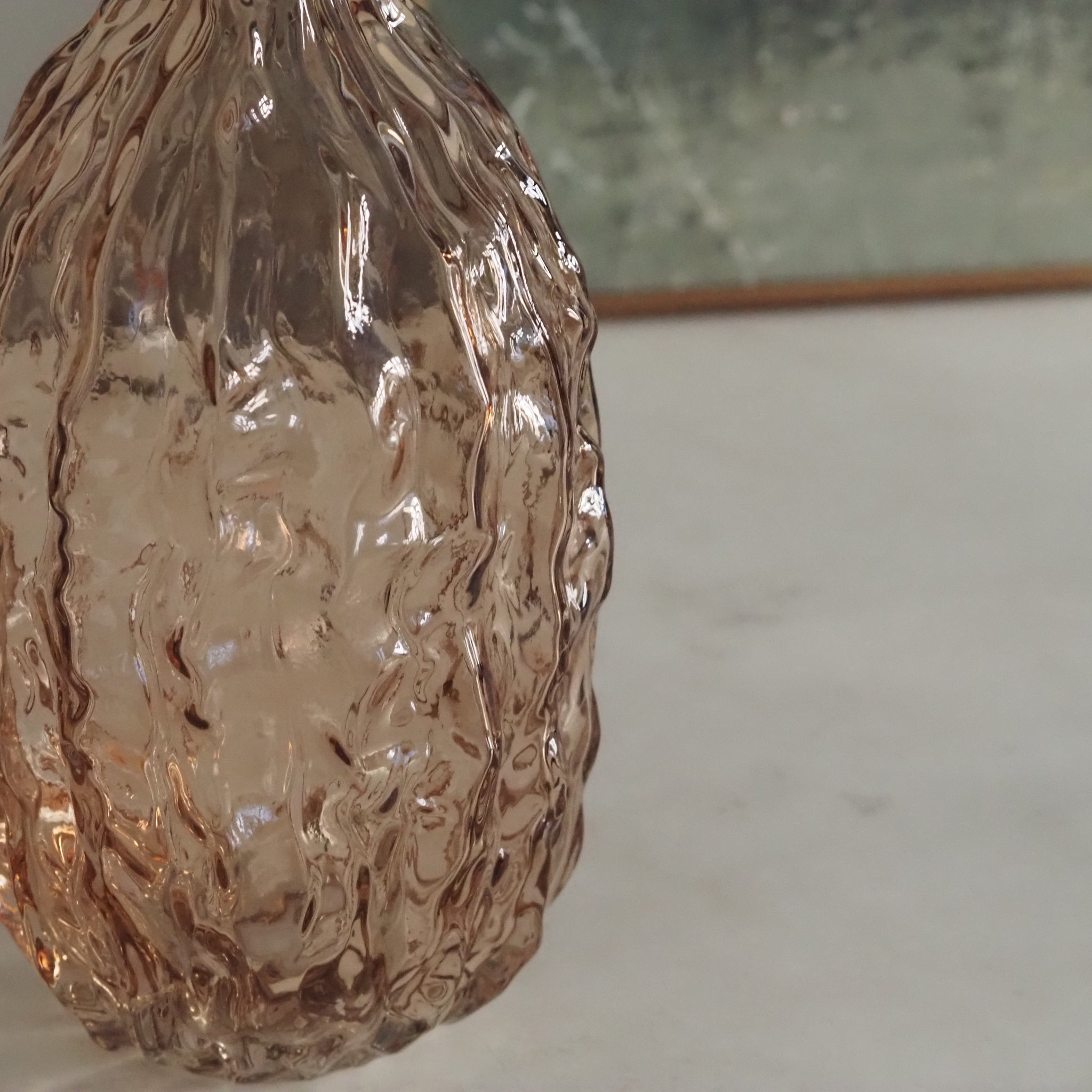 Glasvase Bernstein-Rosé · Strukturglas mit gewellter Oberfläche