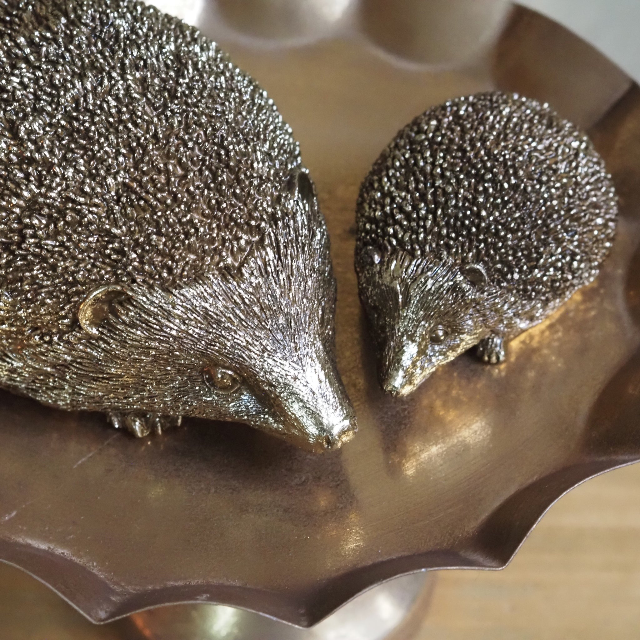 DECOR - NEW - Goldene Igel Deko