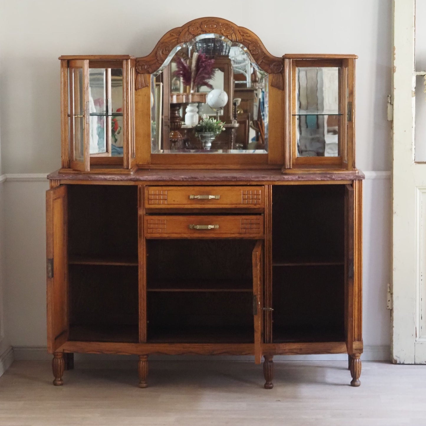 EPOCHE 1910 Buffetschrank / Vitrine