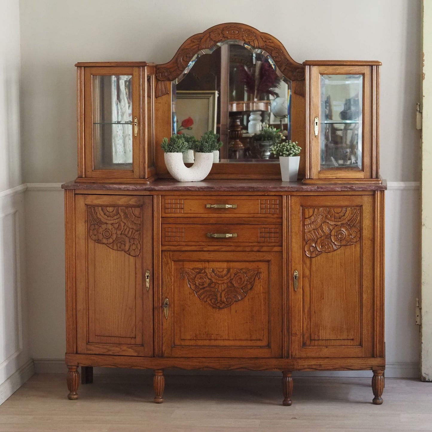 EPOCHE 1910 Buffetschrank / Vitrine