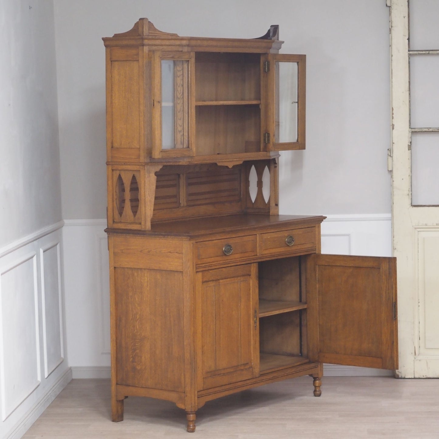 EPOCHE 1910 Buffetschrank