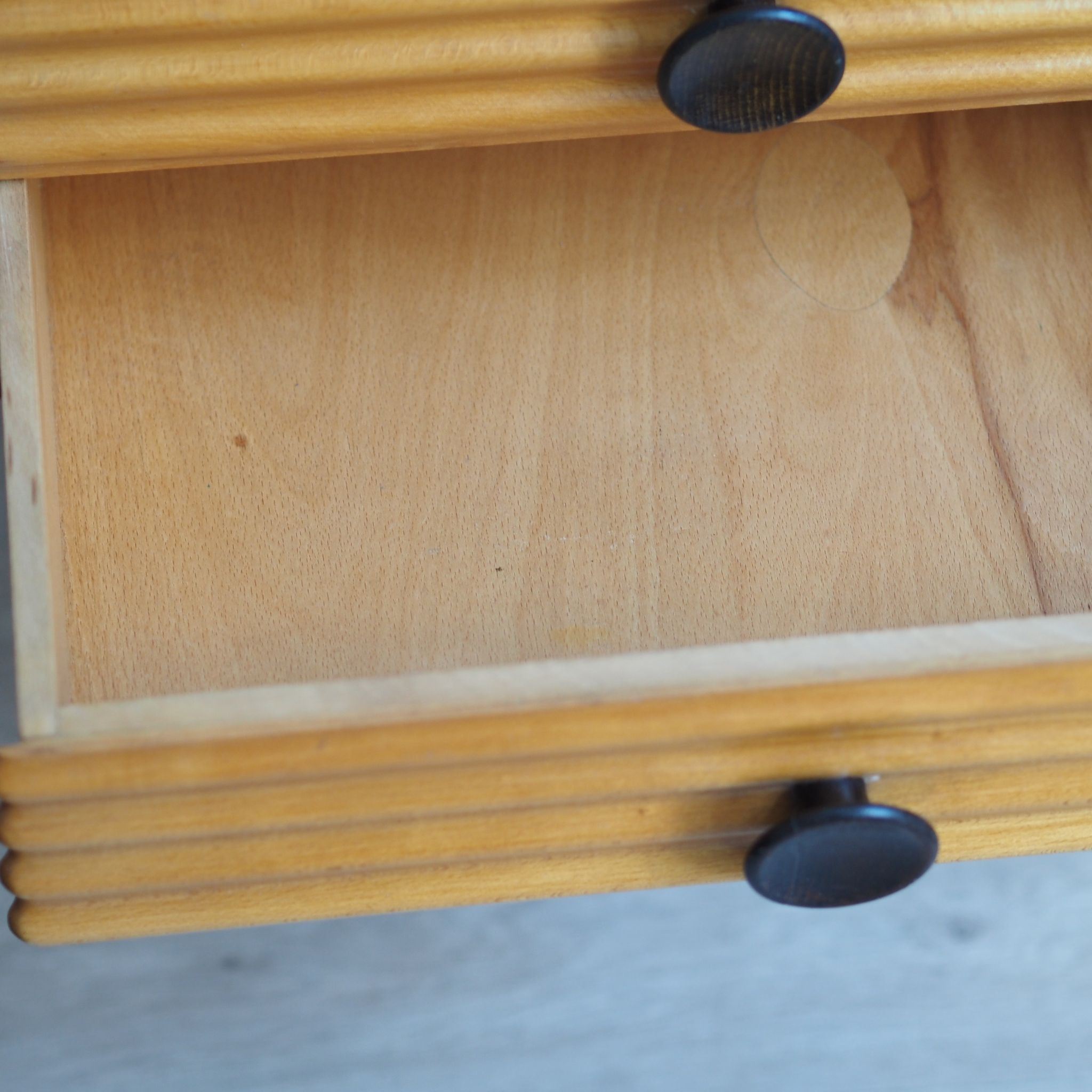 EPOCHE 1950 Midcentury Doppelbett mit schwebenden Nachtkästchen