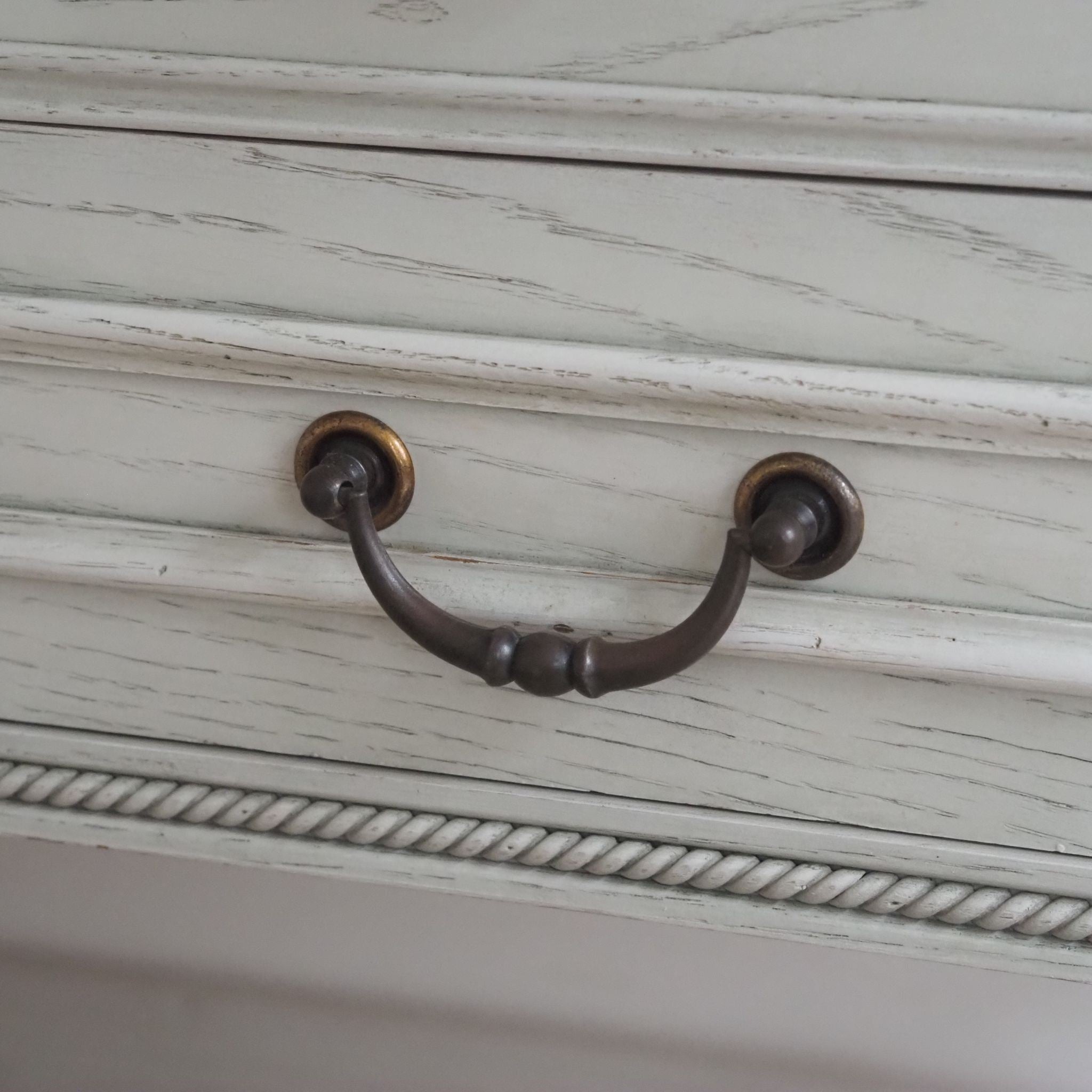 Vintage Schubladenkommode im französischen Louis XVI Stil - Sideboard mit Schubladen