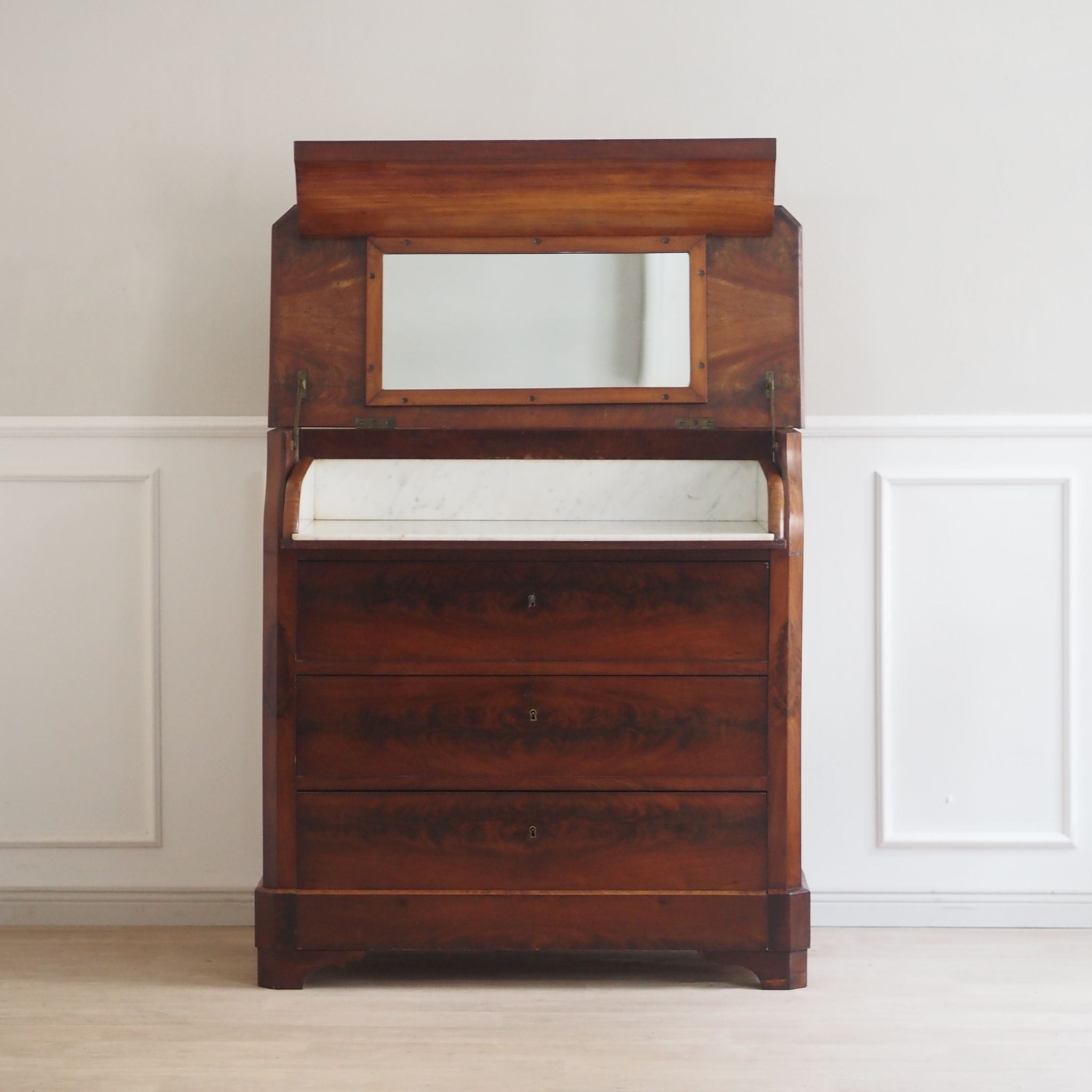 EPOCHE 1890 Louis Philippe Frisierkommode mit Spiegel