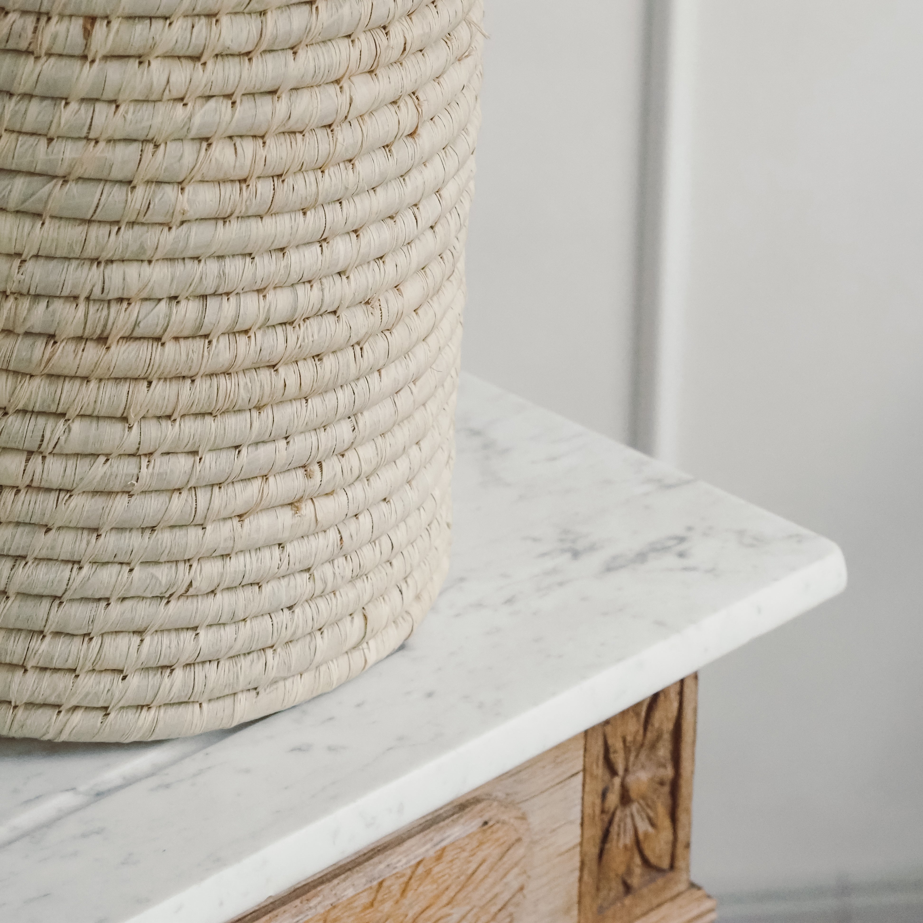 Aufbewahrungskorb mit Deckel · Naturfaser in handwerklicher Flechtoptik