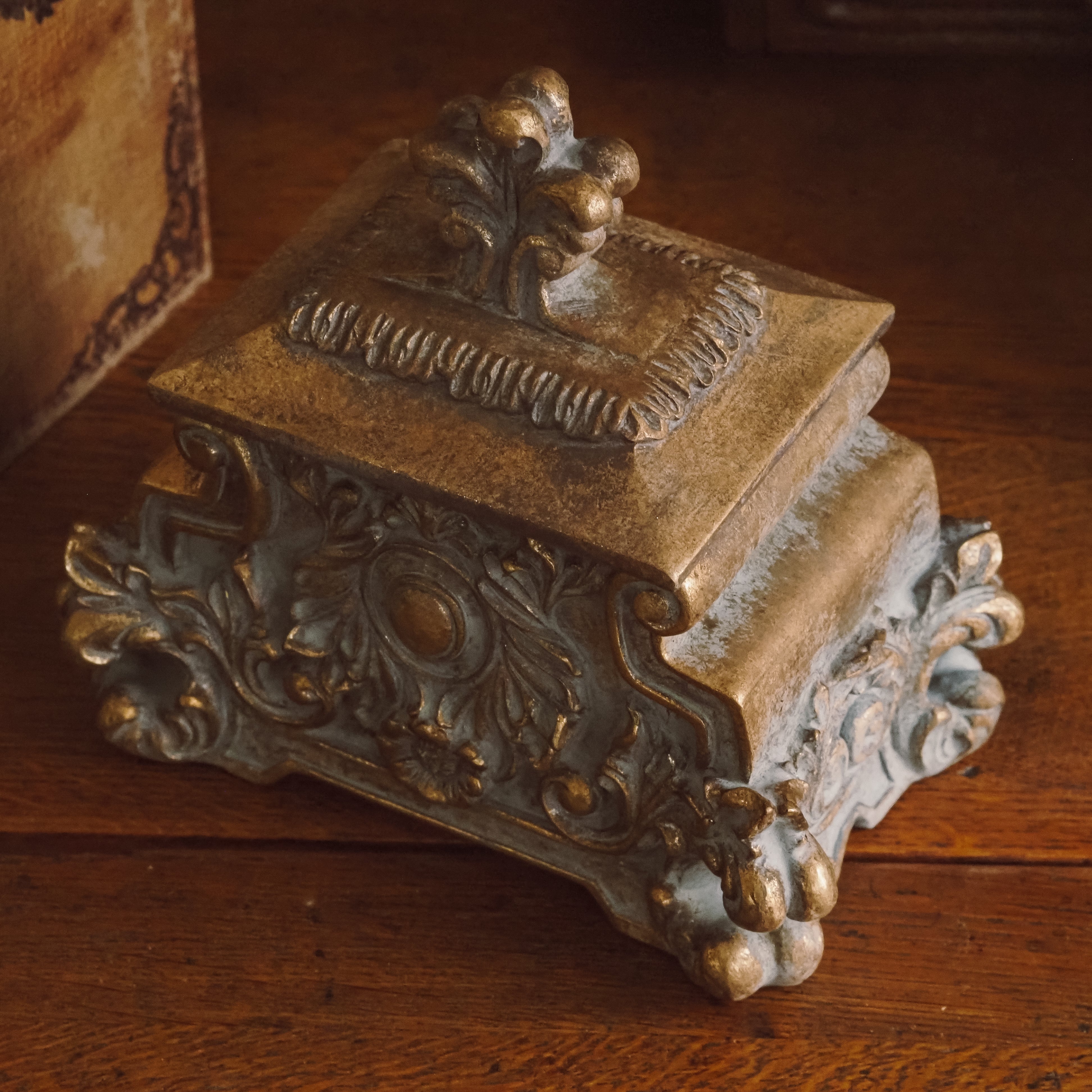 Schmuckbox · Barockstil · Resin mit antiker Patina