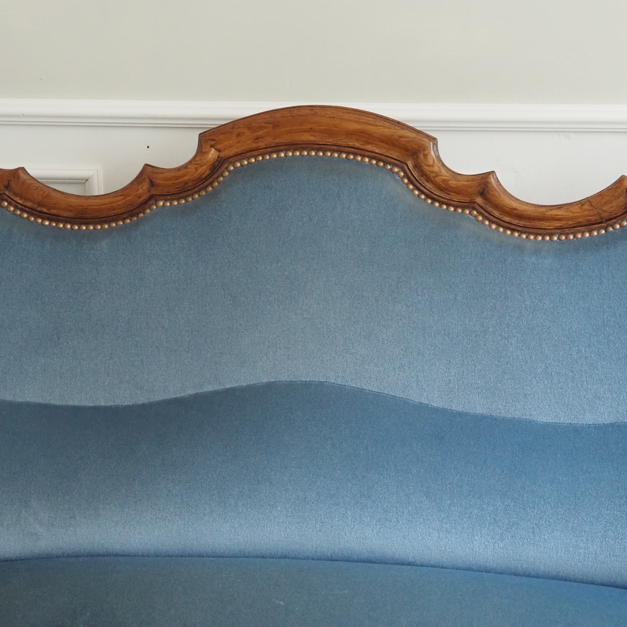 Französische Louis-XV Salon Sitzgruppe – Sofa und zwei Sessel, um 1890