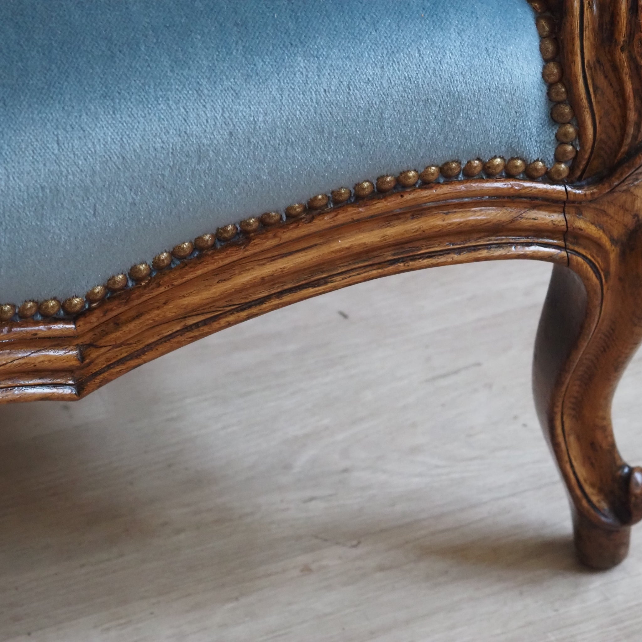 Französische Louis-XV Salon Sitzgruppe – Sofa und zwei Sessel, um 1890