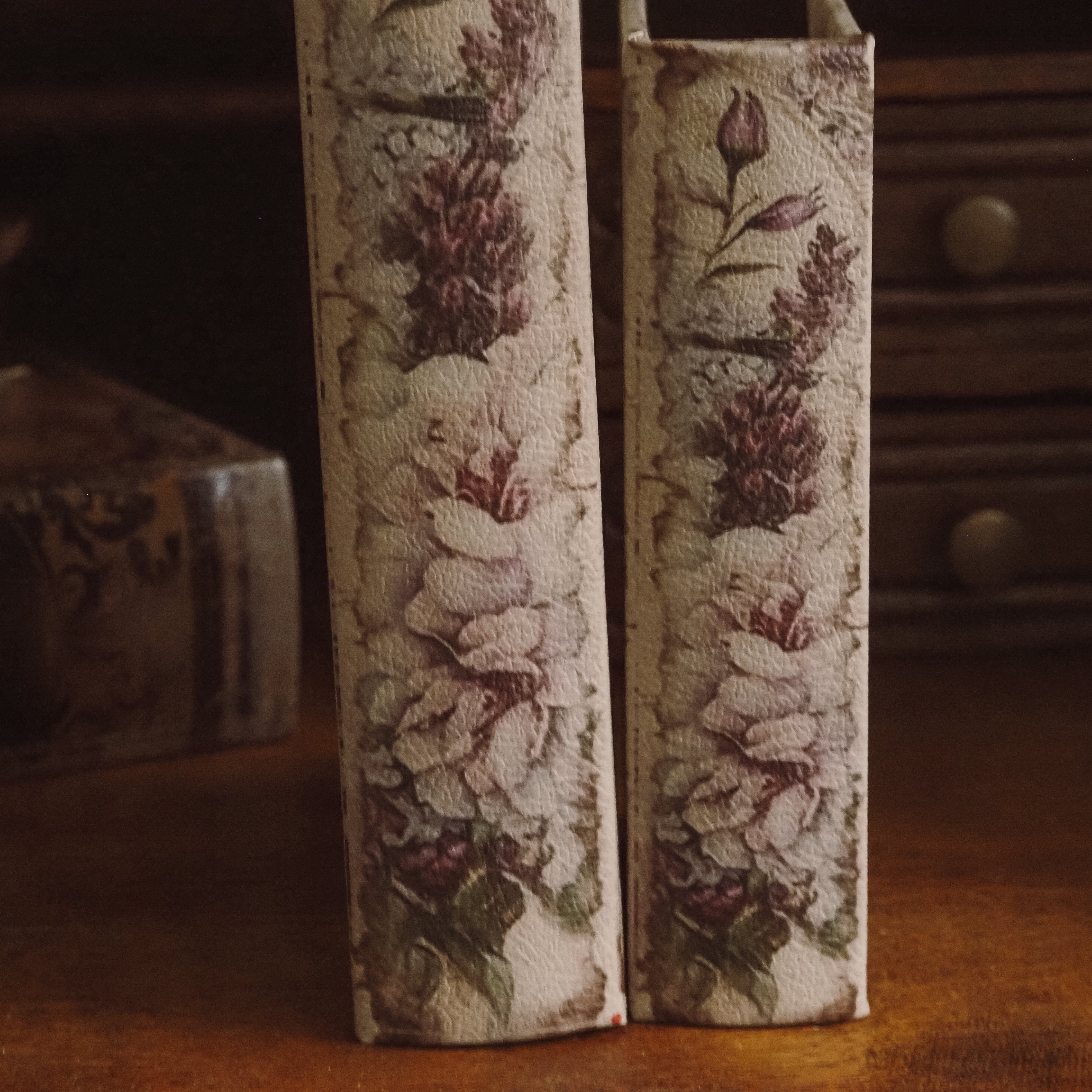 Buchbox Blumen Vintage · dekorative Aufbewahrungsbox in Buchform