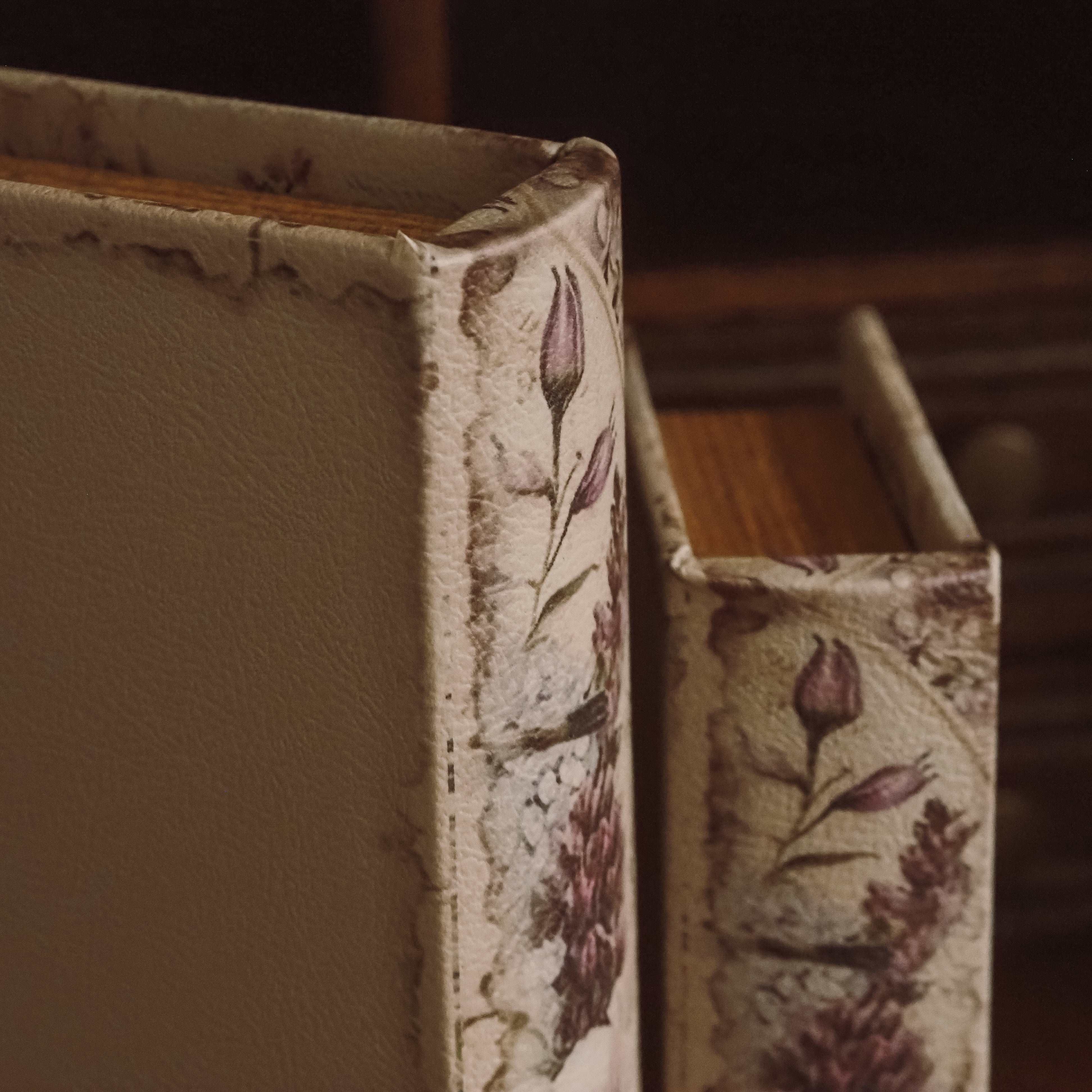 Buchbox Blumen Vintage · dekorative Aufbewahrungsbox in Buchform