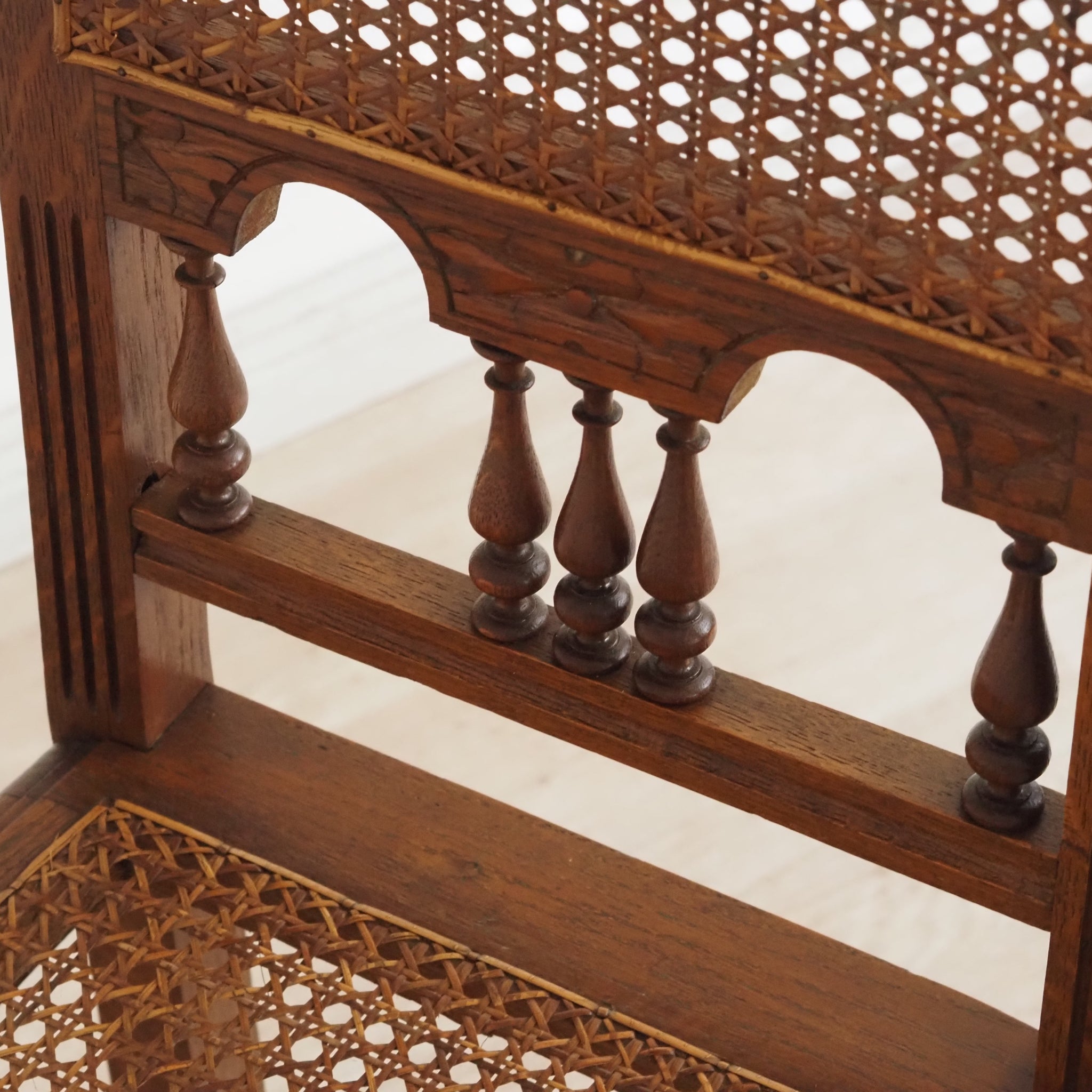 Antiker Salon-Stuhl mit Wiener Geflecht, Frankreich um 1880, Henri II Stühle