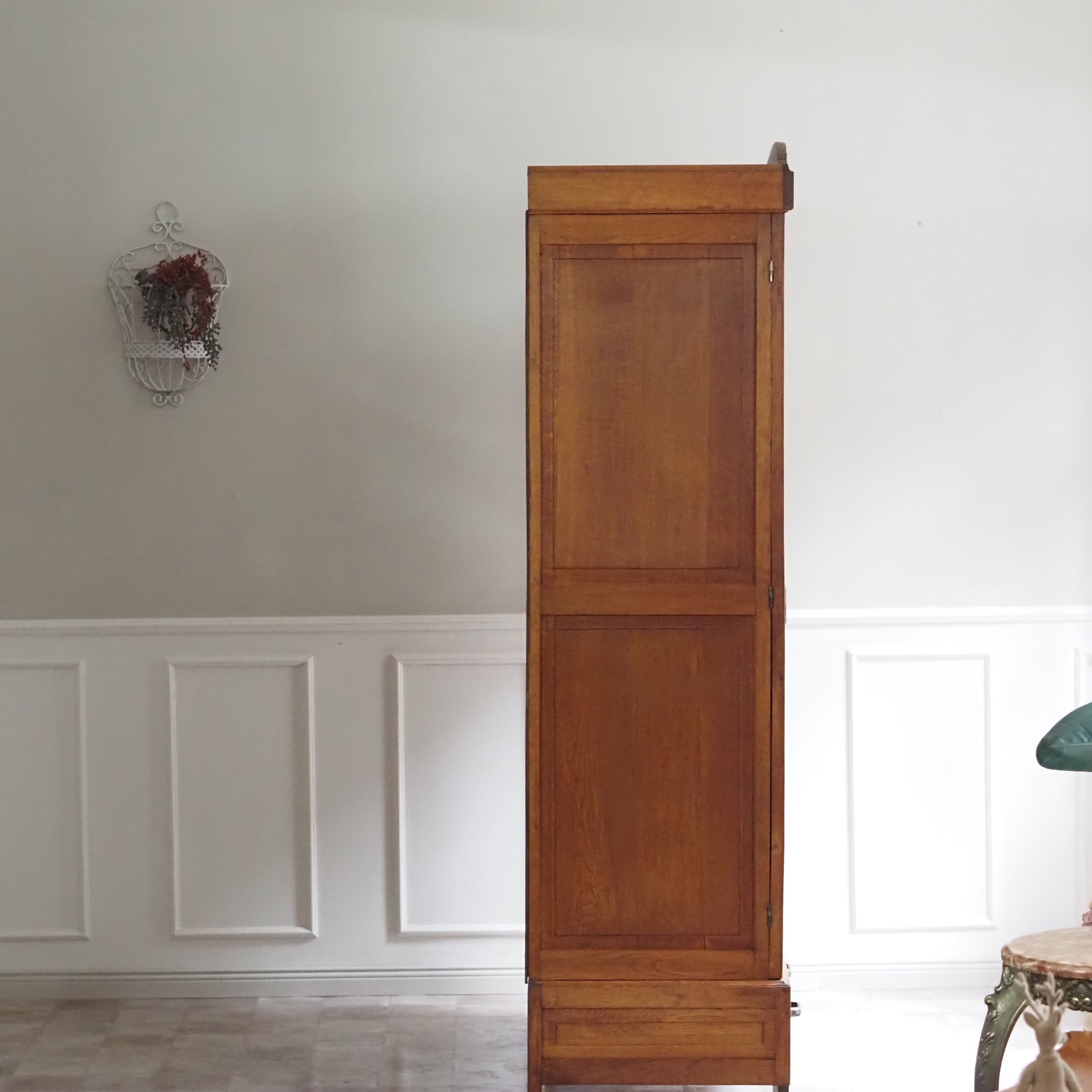Art-Déco Kleiderschrank Eiche mit Spiegeltür um 1930