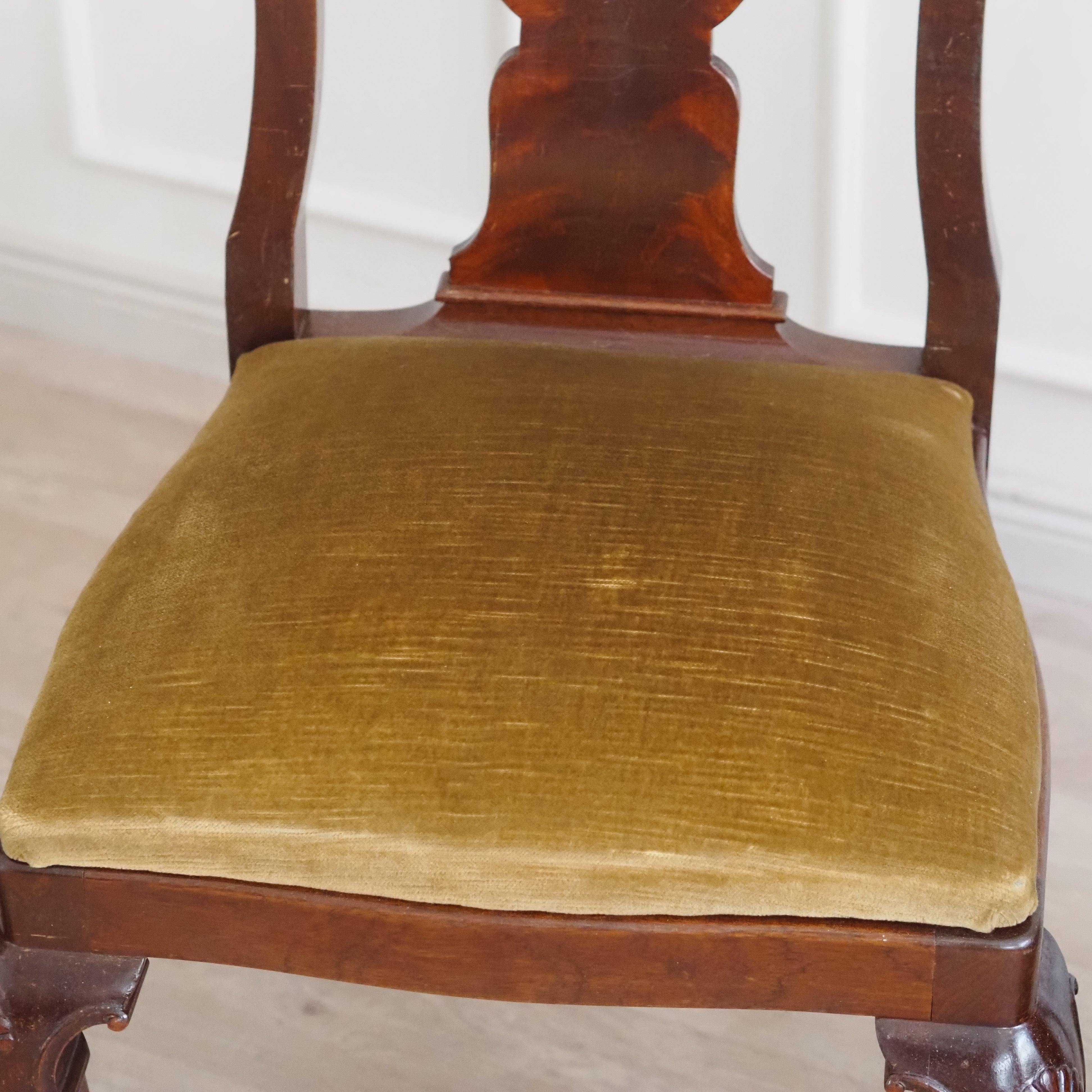 Queen-Anne-Stühle 4er-Set Holz antik um 1890