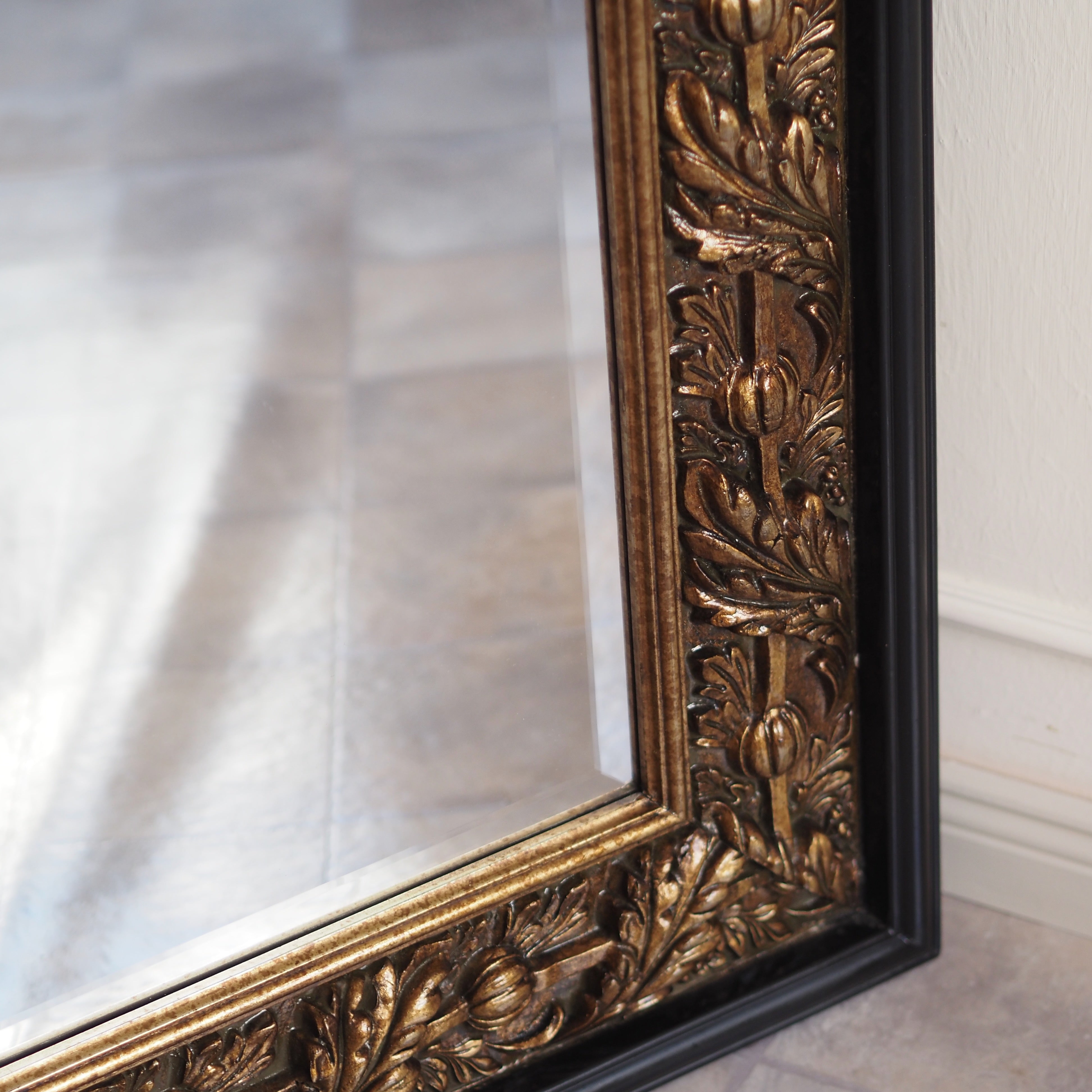 Wandspiegel Historismus Stil Gold Schwarz mit Facettenschliff