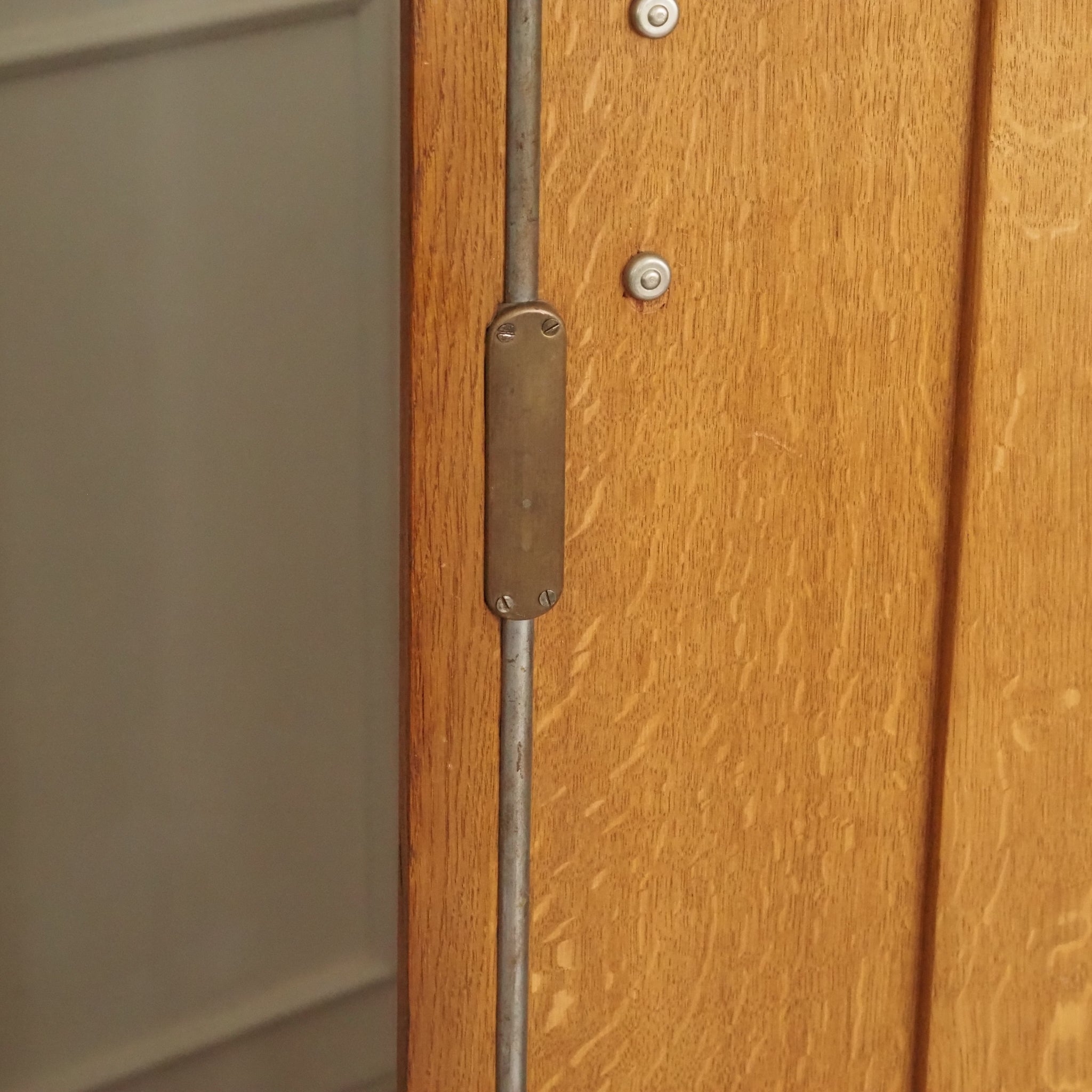 Art Déco Kleiderschrank Antik dreitürig mit Spiegeltür - Spiegelschrank von 1934