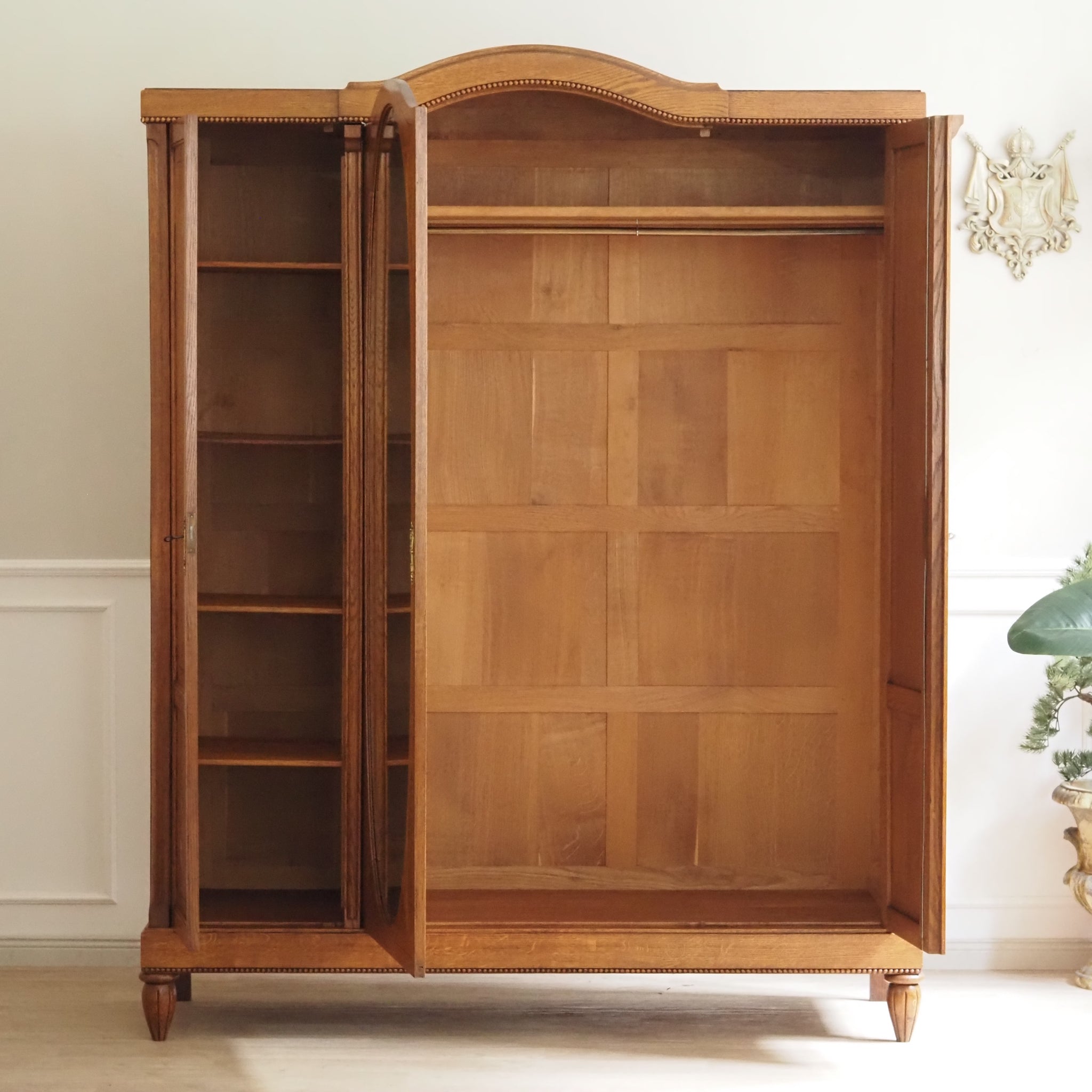 Großer 3-türiger Jugendstil Kleiderschrank aus Eiche mit ovalem Spiegel - Antiker Flurschrank, Schlafzimmer (Kopie)