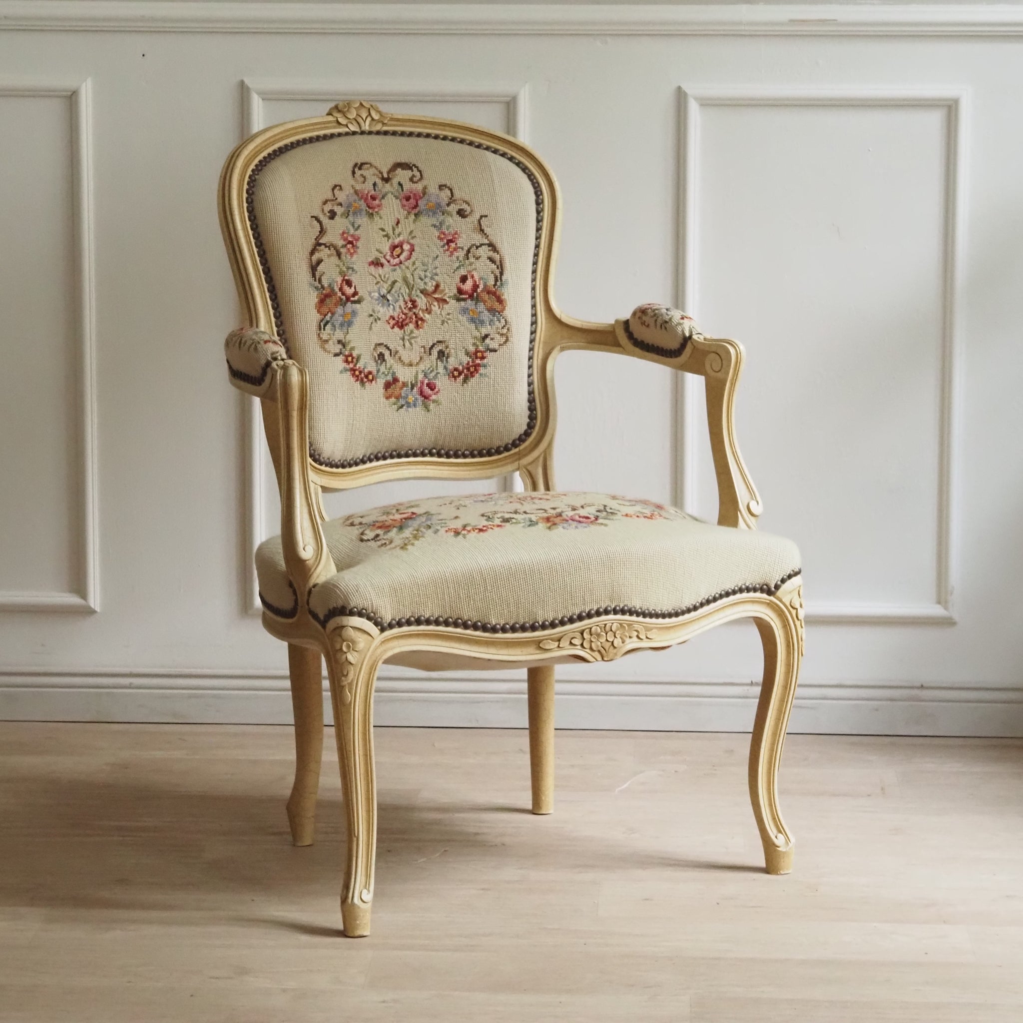 Französischer Armlehnstuhl im Louis-XV-Stil - Vintage Cabriolet Sessel