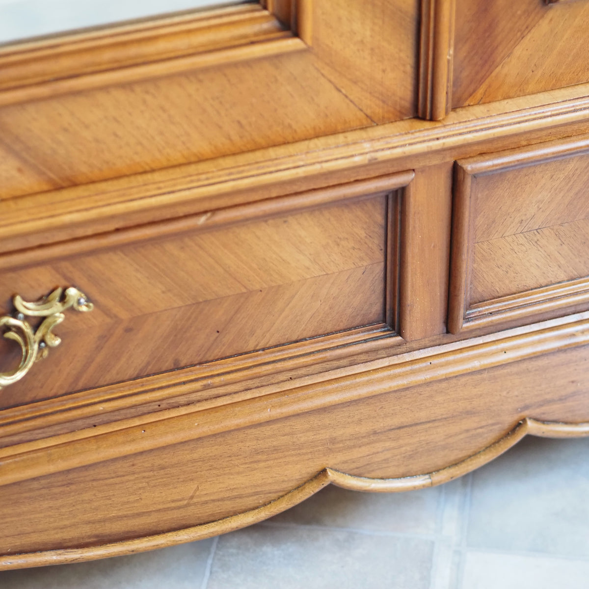 Antiker Kleiderschrank Louis XV Stil Spiegeltüren um 1900