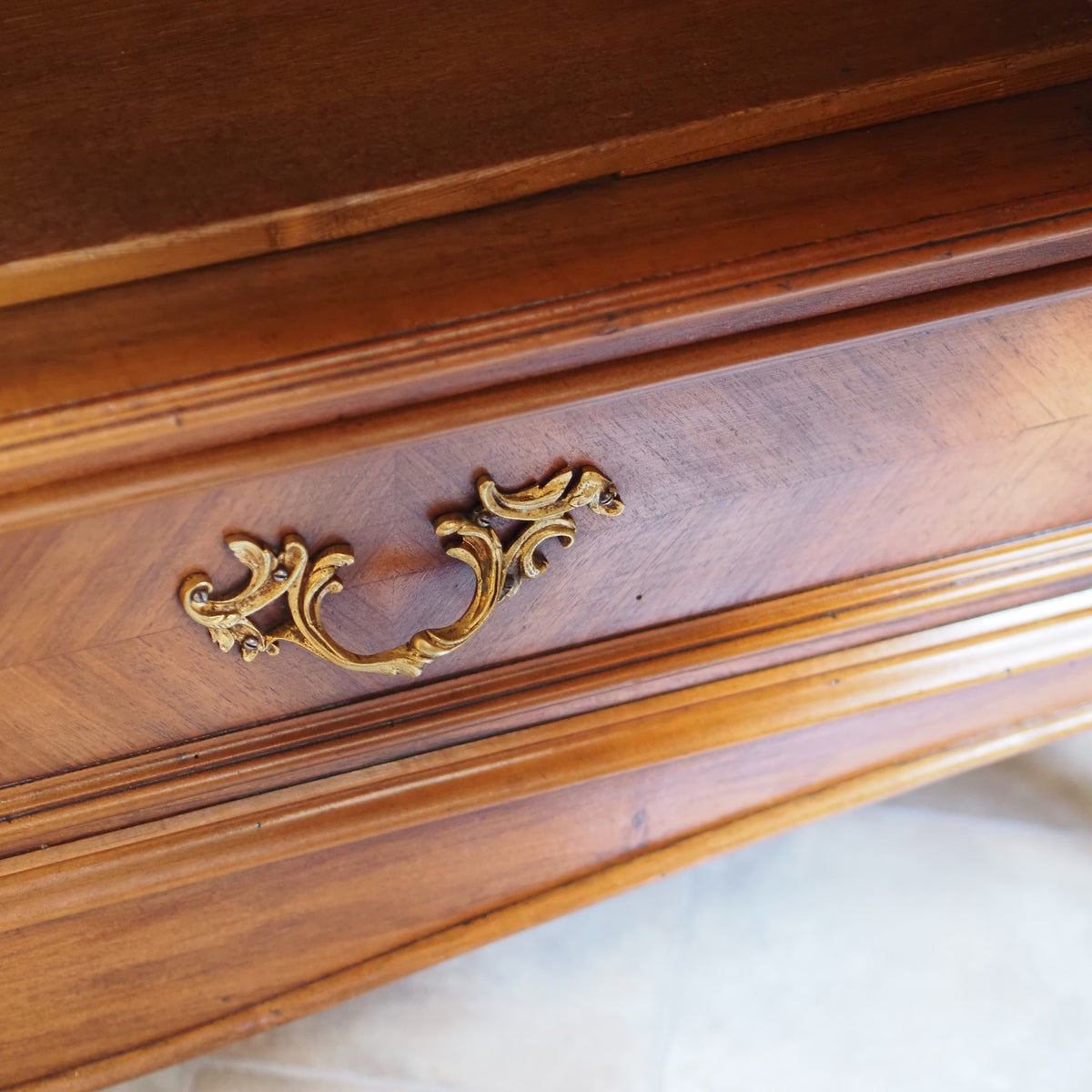 Antiker Kleiderschrank Louis XV Stil Spiegeltüren um 1900
