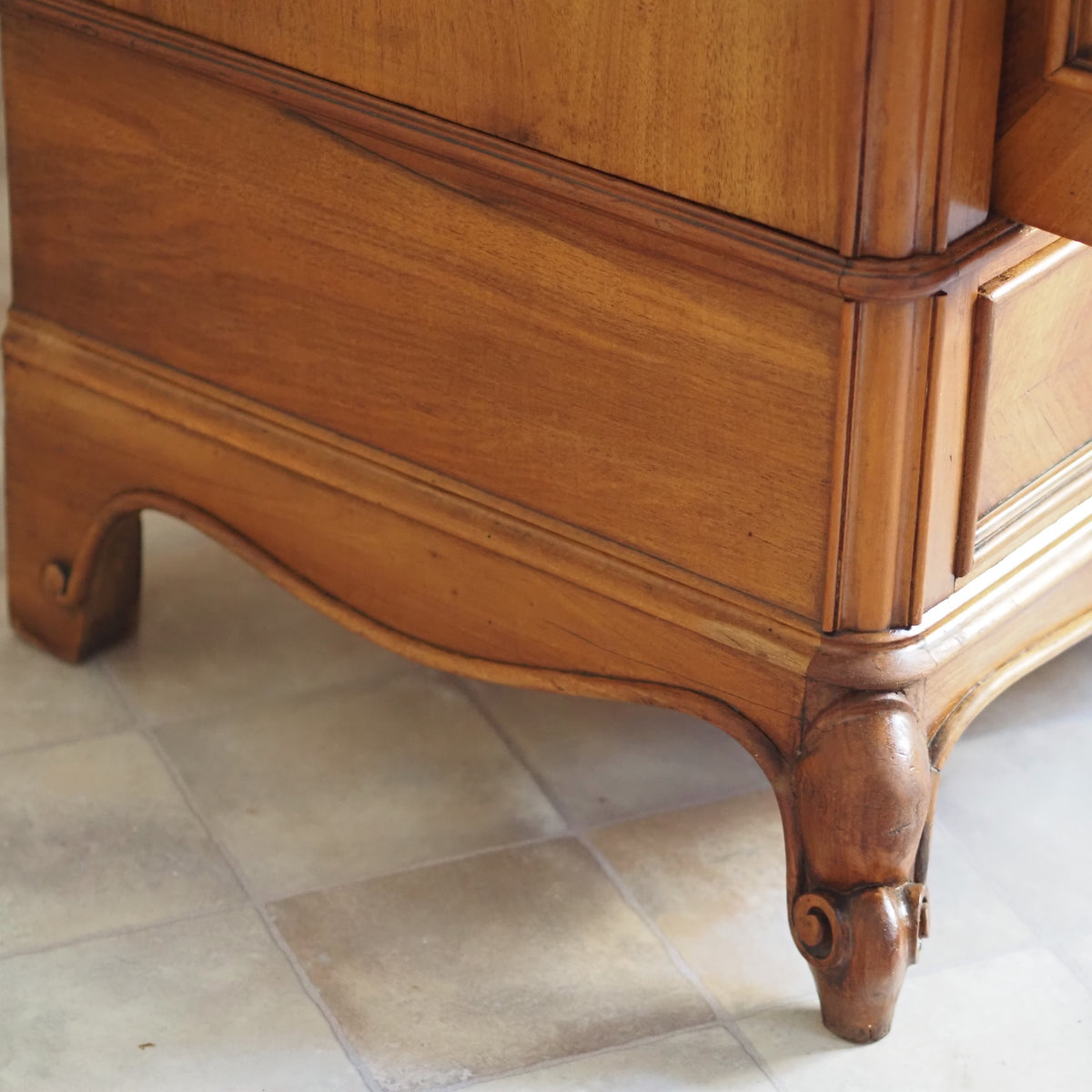 Antiker Kleiderschrank Louis XV Stil Spiegeltüren um 1900
