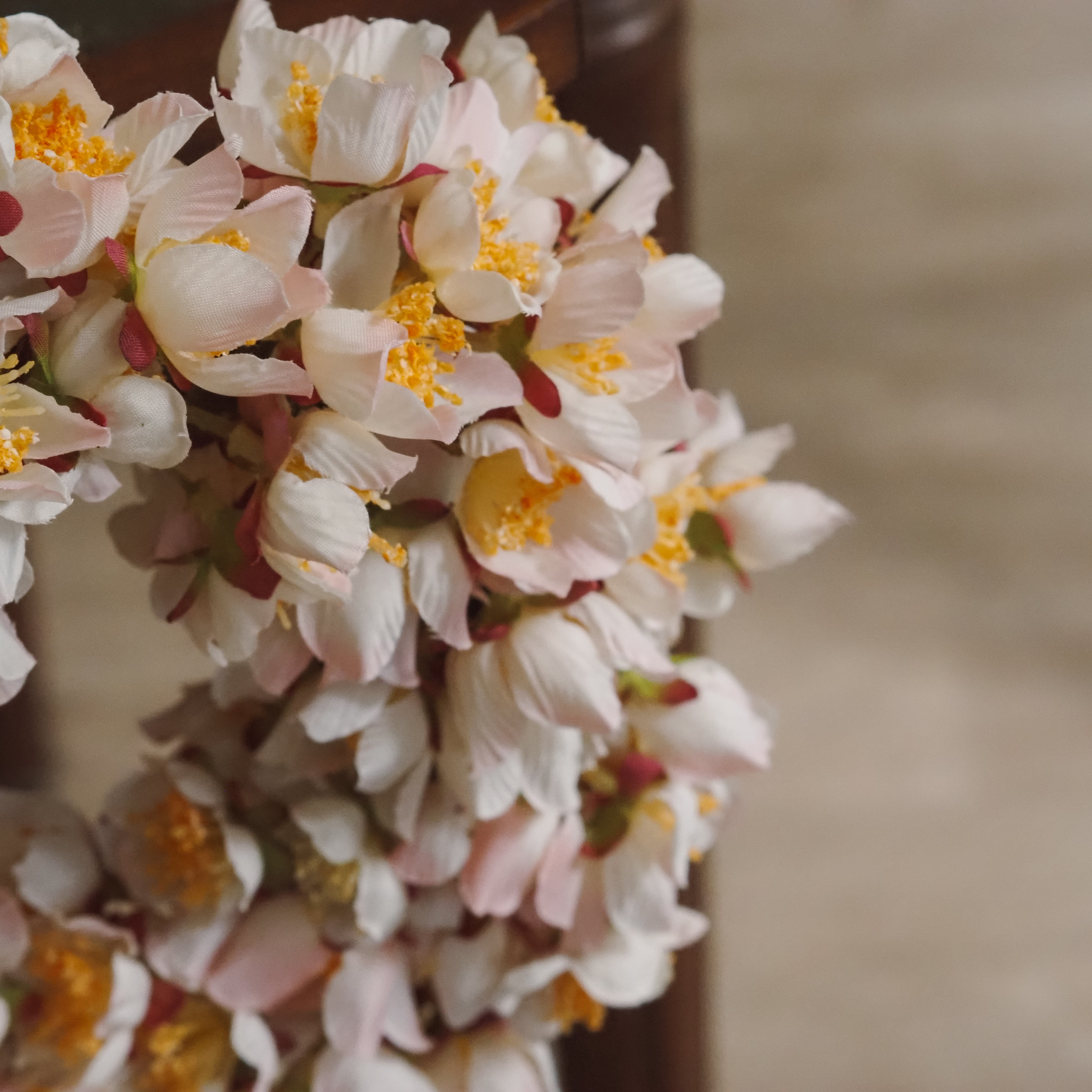 Kirschblütenkranz · floraler Frühlingskranz in zarter Blütenoptik