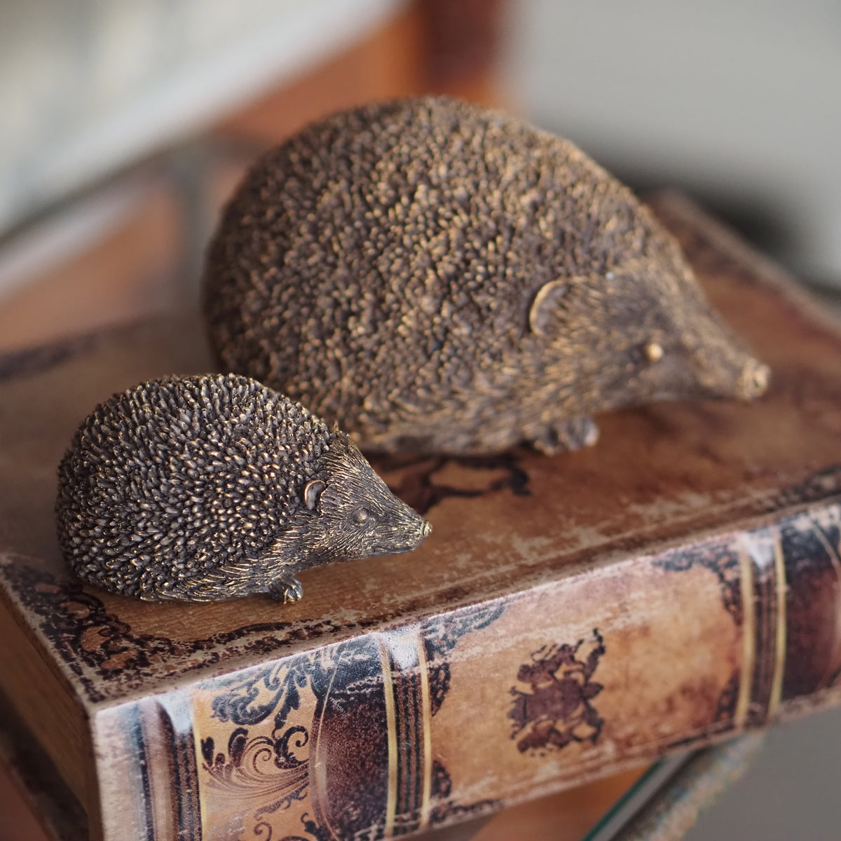 Igel Figurenpaar Kupfer · Naturalistische Tierplastik in Bronzeoptik
