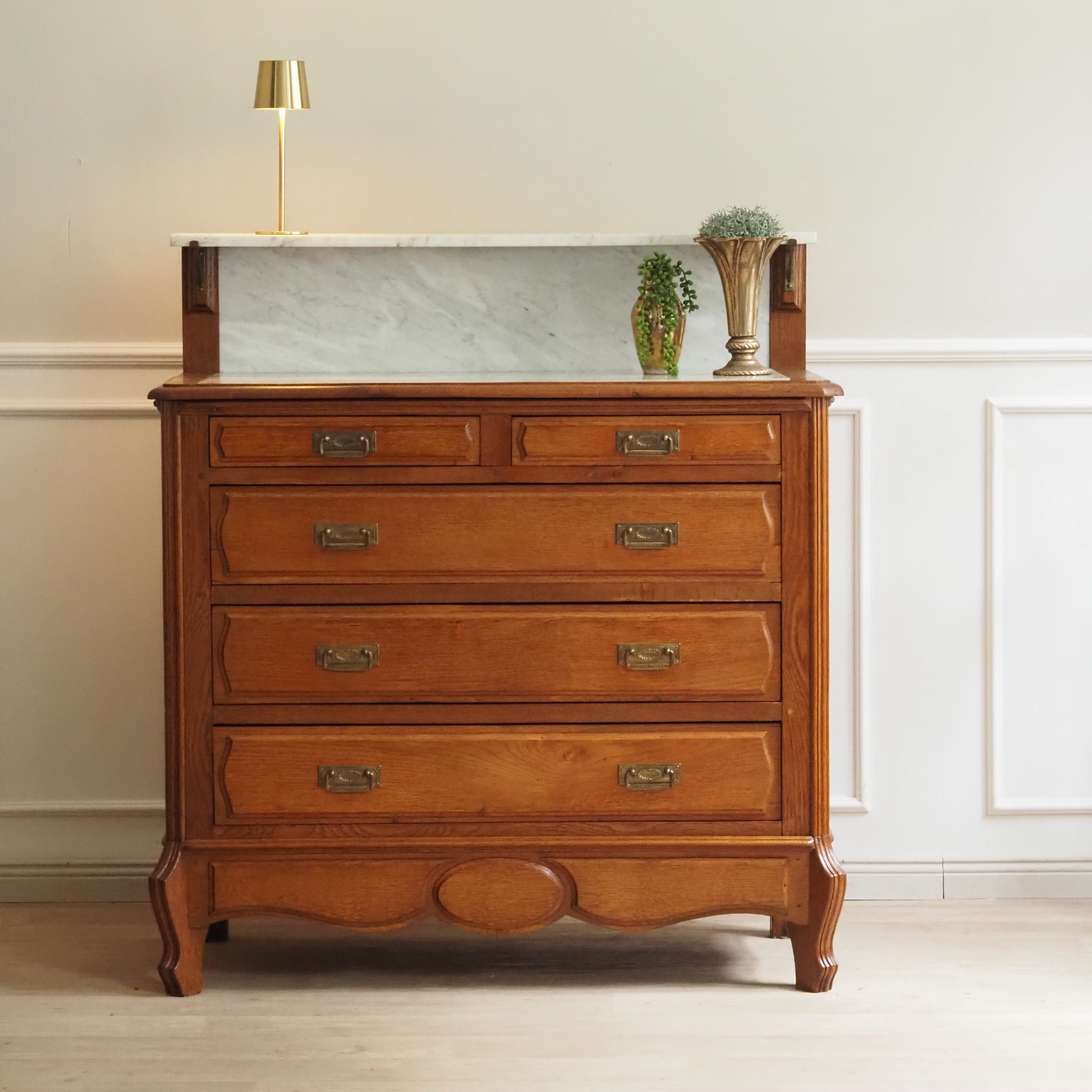 Französische Waschkommode mit Spiegel und Marmorplatte - Antike Schubladenkommode