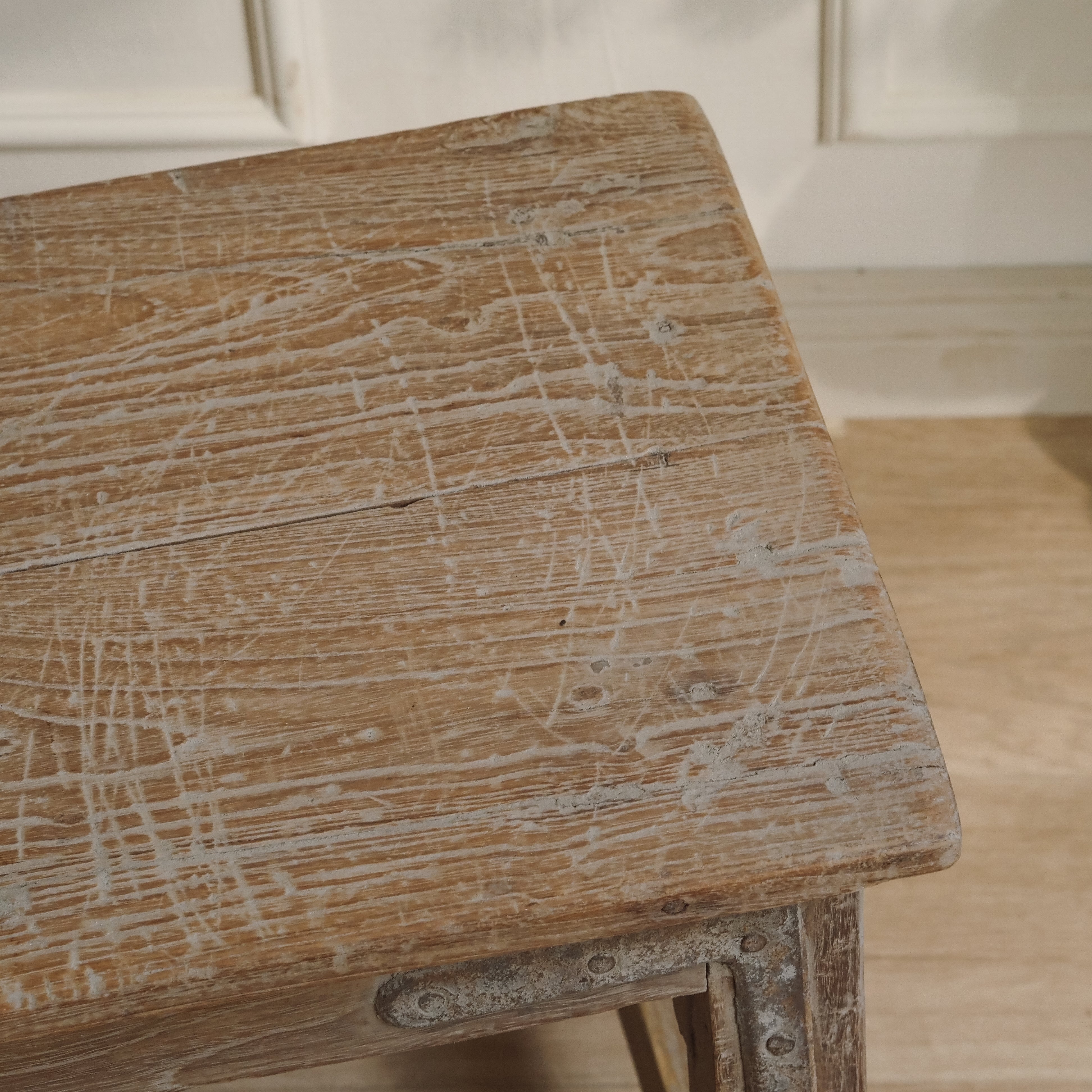 Sitzbank mit A-Bock-Gestell, Holzbank – helles Hartholz gekalkt, 182 cm