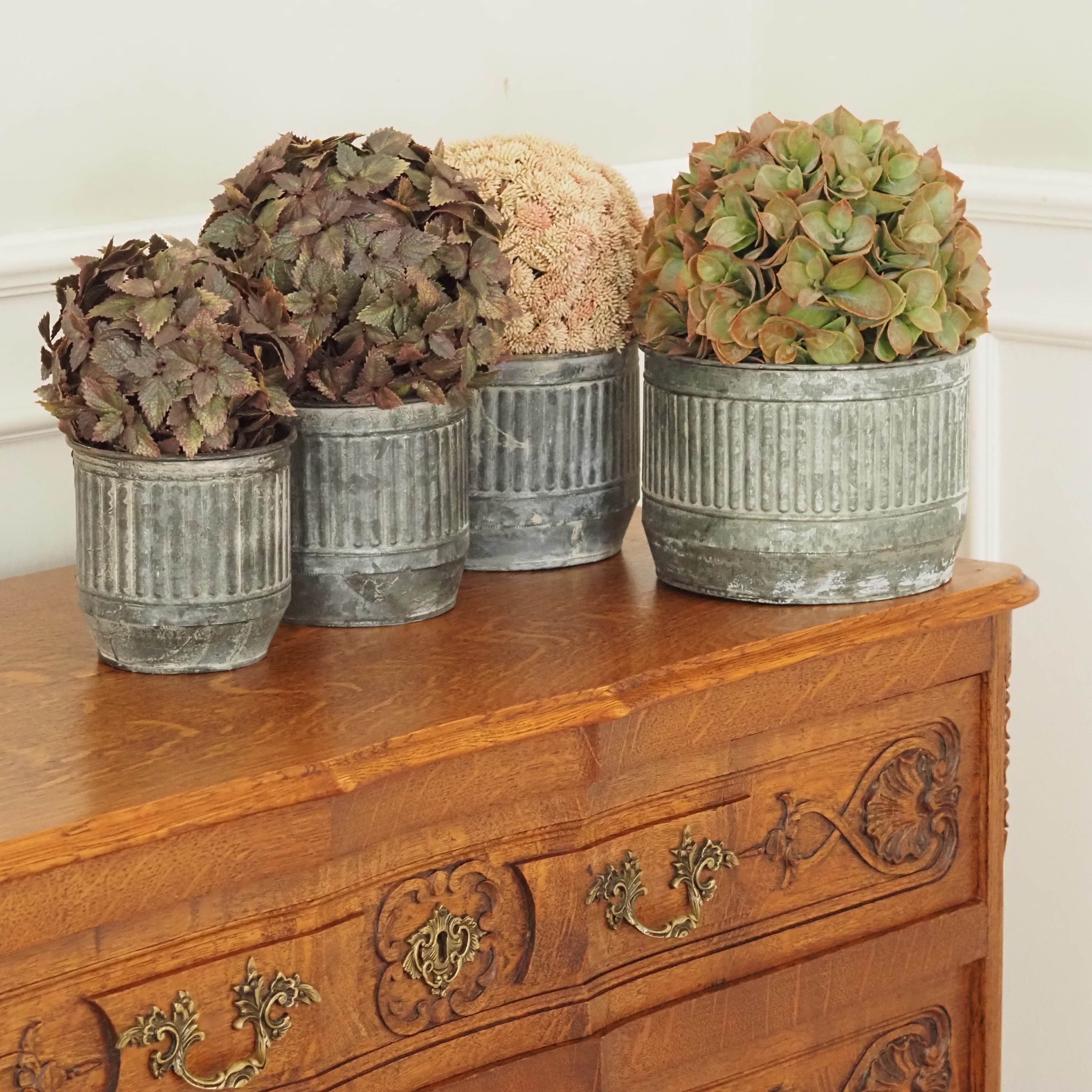 Blumentopf Zink Geriffelt · Set aus 4 Dekotöpfen Silbergrau Ø 11,5–14,5 cm