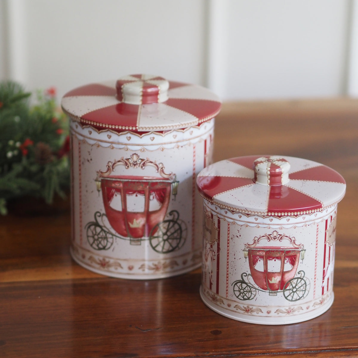 Blechdosen 2er-Set · Karussell-Motiv Prunkkutsche Rot-Creme