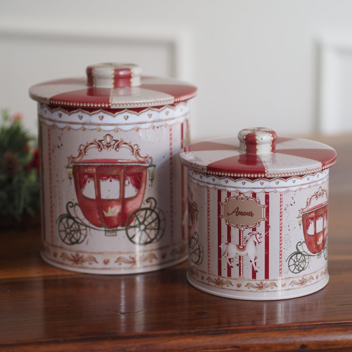 Blechdosen 2er-Set · Karussell-Motiv Prunkkutsche Rot-Creme