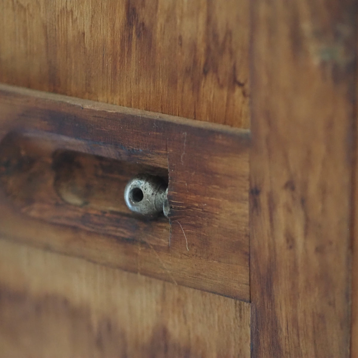 Kleiderschrank im Rokoko-Stil mit Spiegeltüren, um 1900
