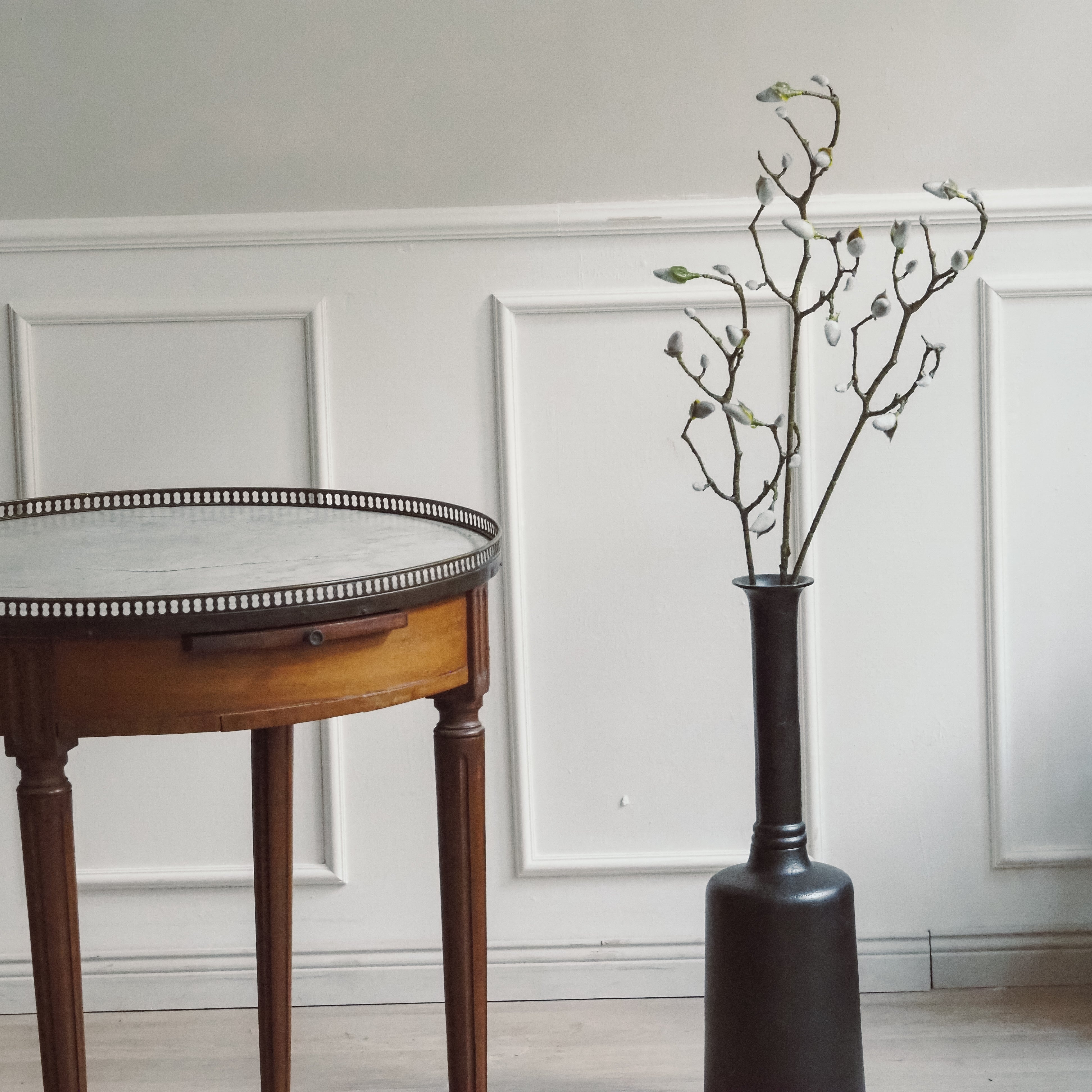 Dekozweig Magnolie · naturinspirierte Form / florales Objekt