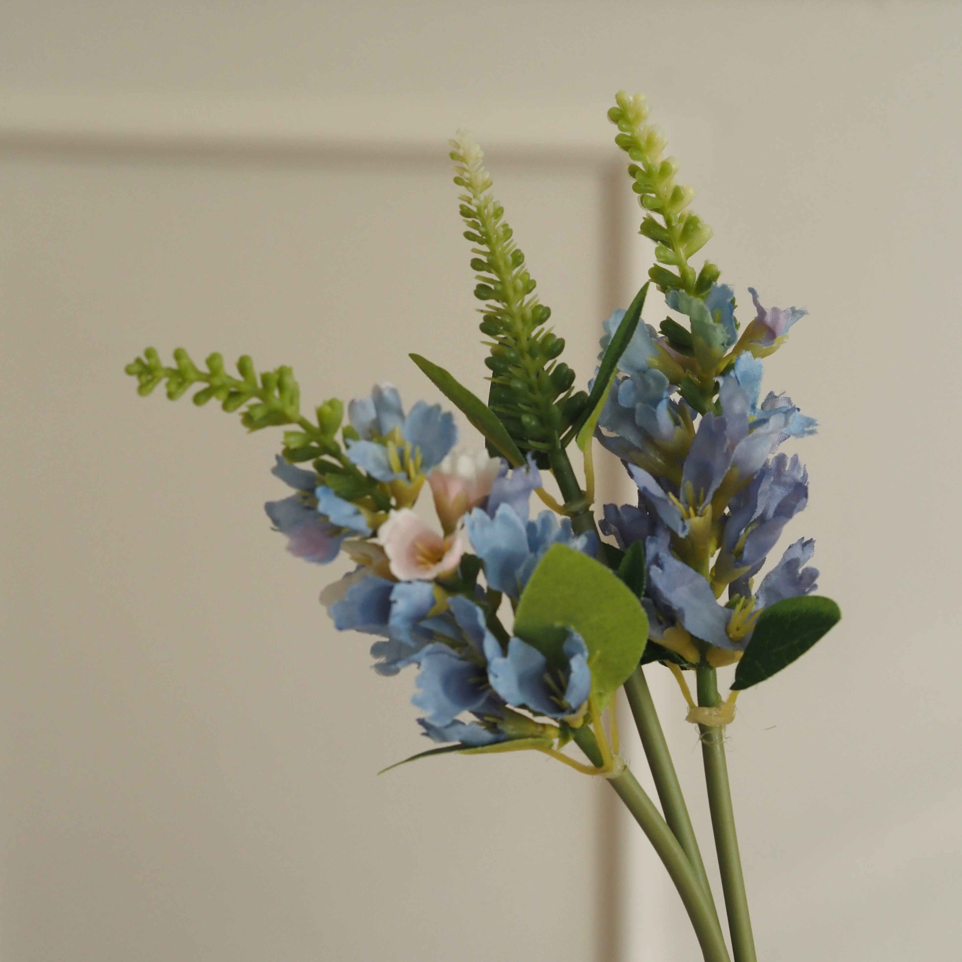Veronika-Pick Blau · Bündel im Feldblumen-Stil 37 cm