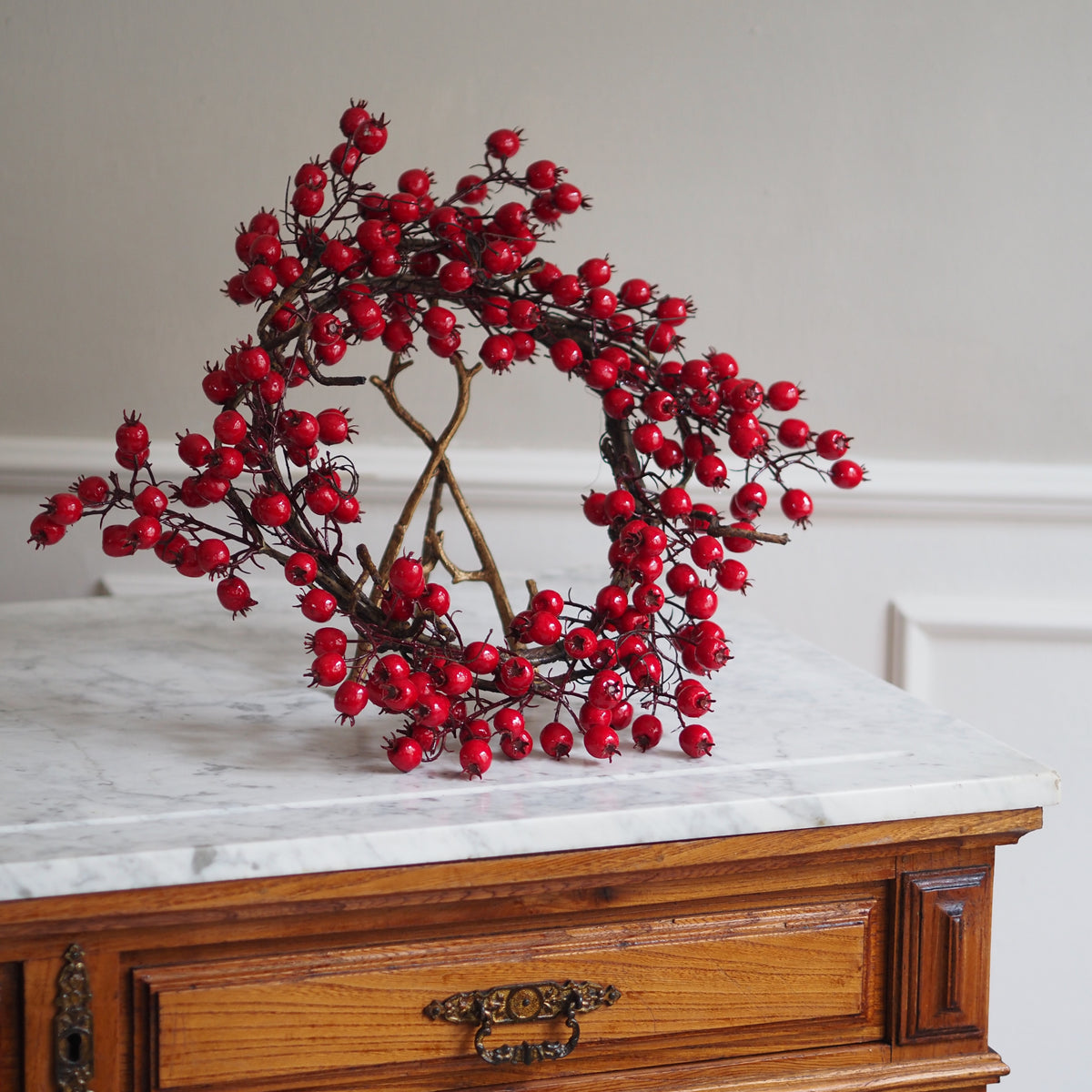 Beerenkranz Rot · Winterlicher Zweigring in Lackglanz
