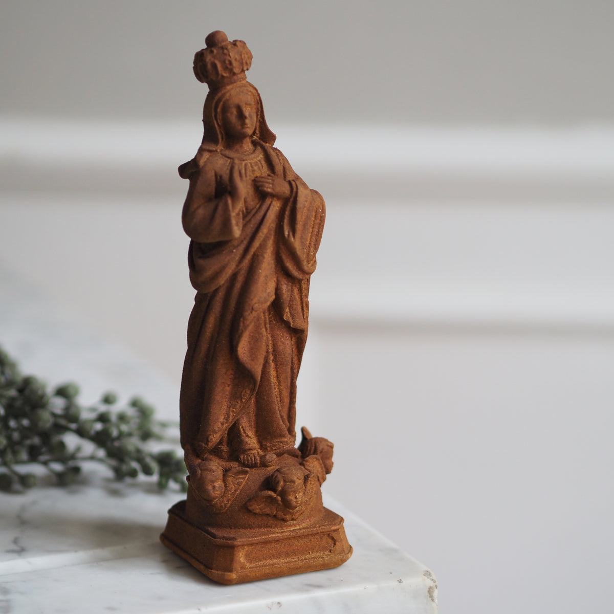 Madonnenfigur · Gekrönte Muttergottes nach barocker Vorlage