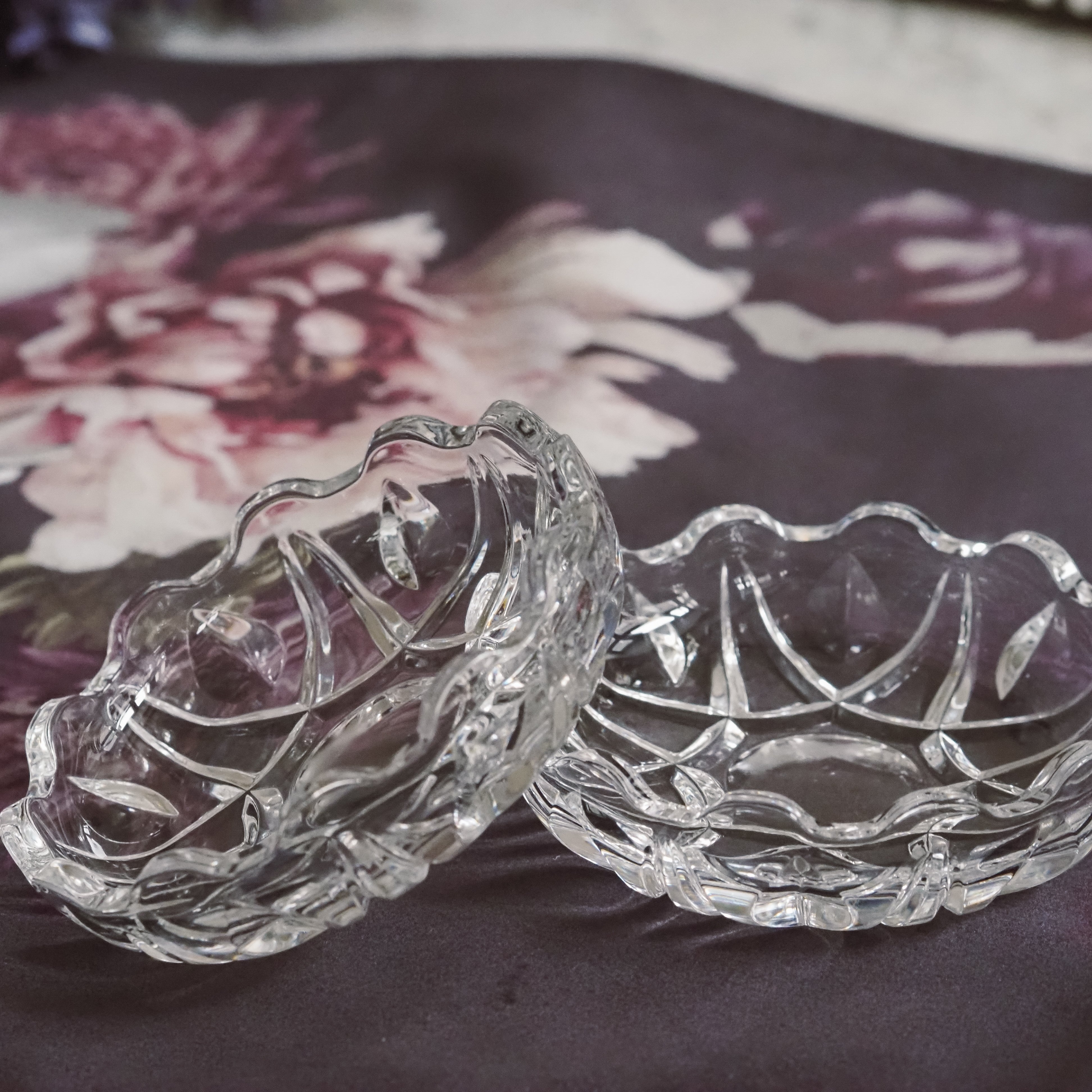 Glas Schalen Set · Sternschliff / Pressglas · 20. Jh.