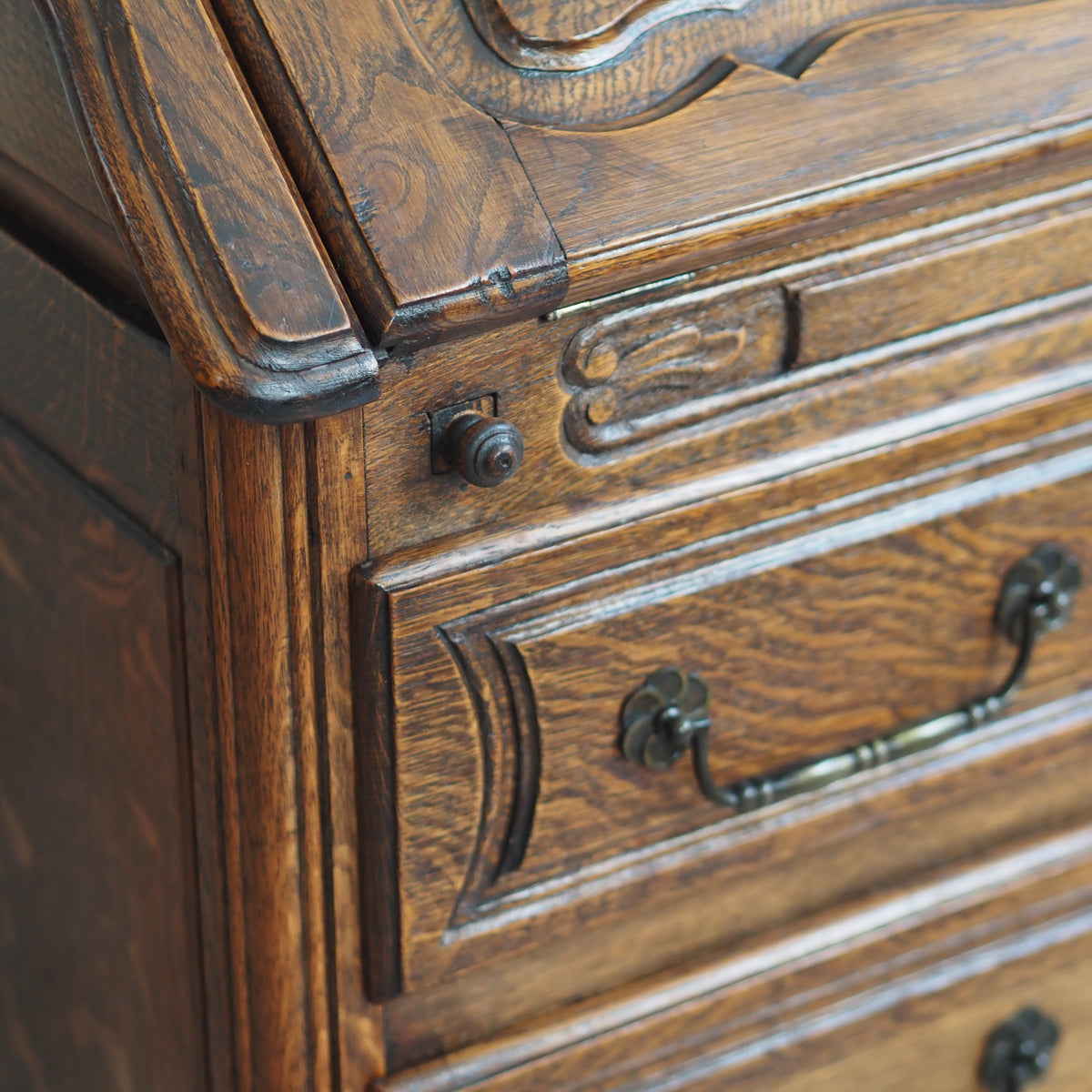 Sekretär Louis XV Stil aus Eiche, Frankreich ca. 1950–1970
