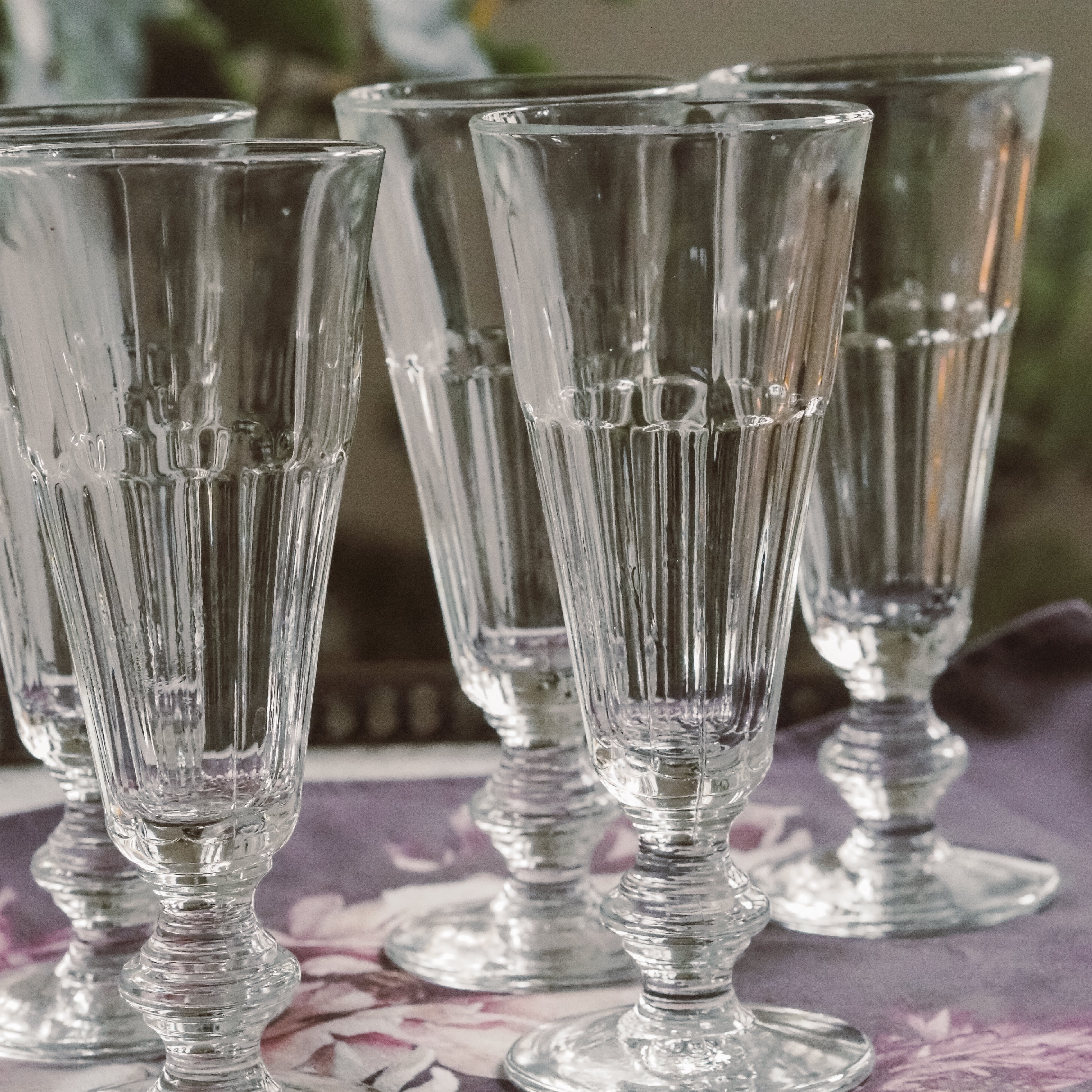 Gläser auf Fuß · 6er Set Trinkgläser
