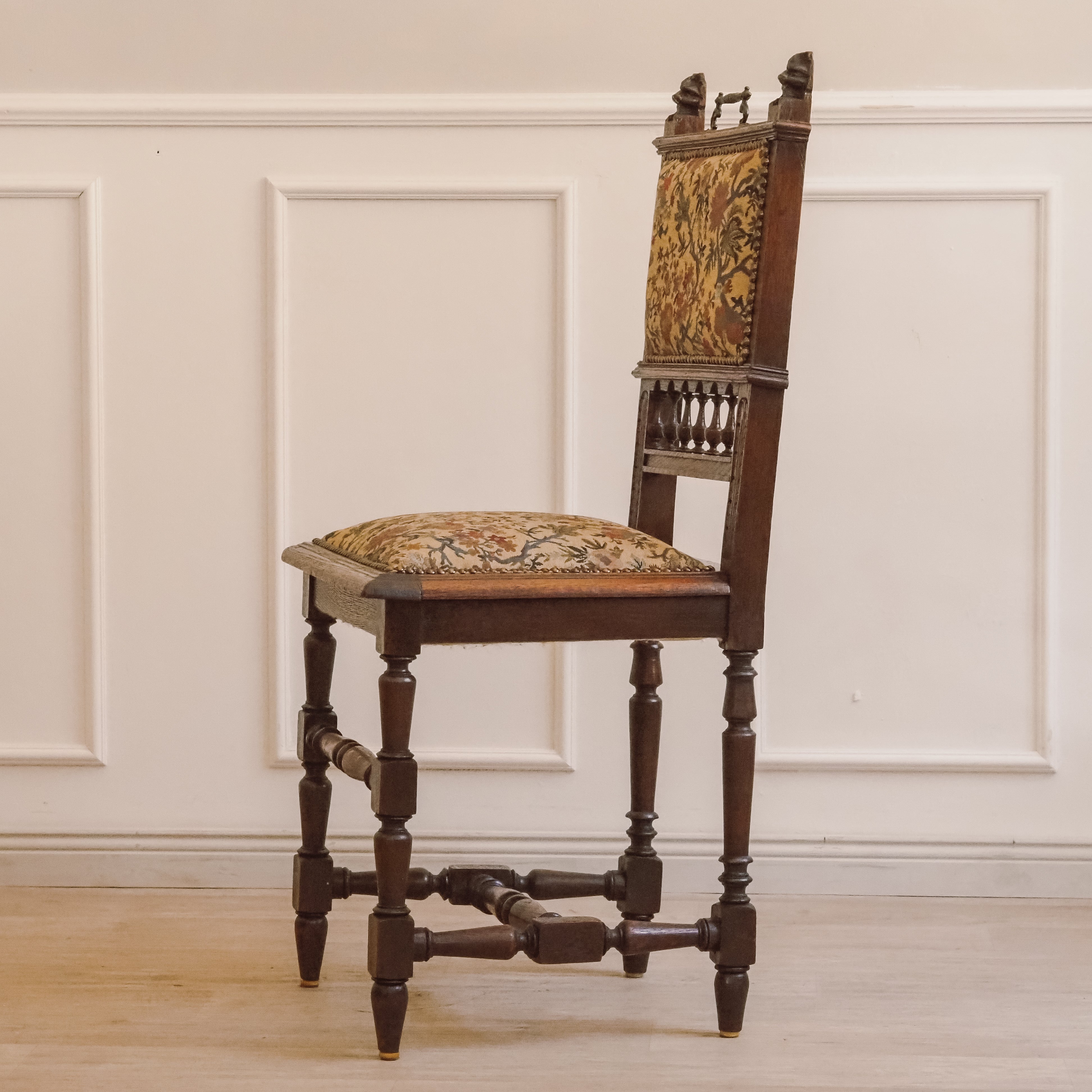Gründerzeit Stühle Eiche 6er-Set um 1890 Historismus mit Gobelinbezug