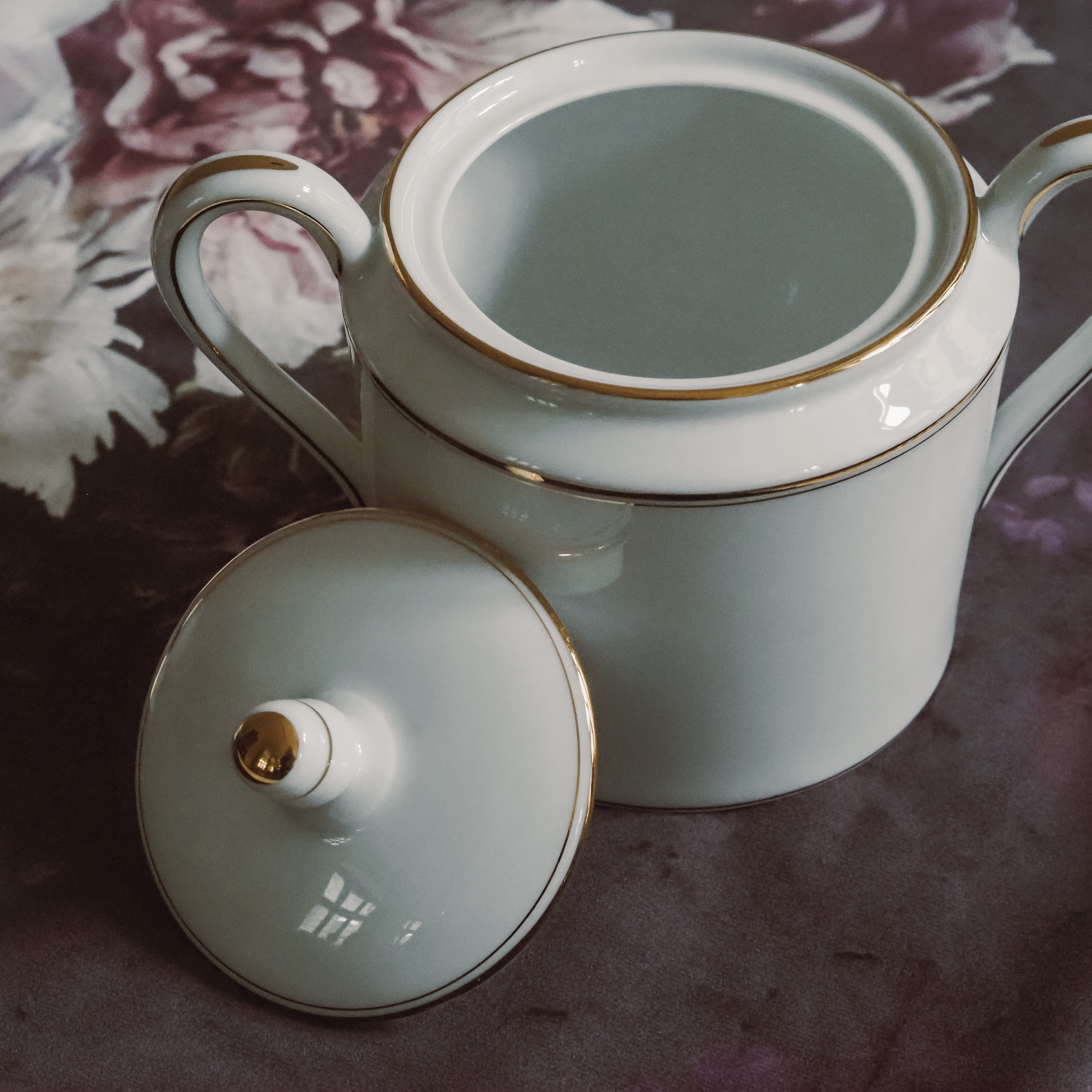 Porzandose mit Deckel · Limoges Haviland / klassisches Tischgefäß