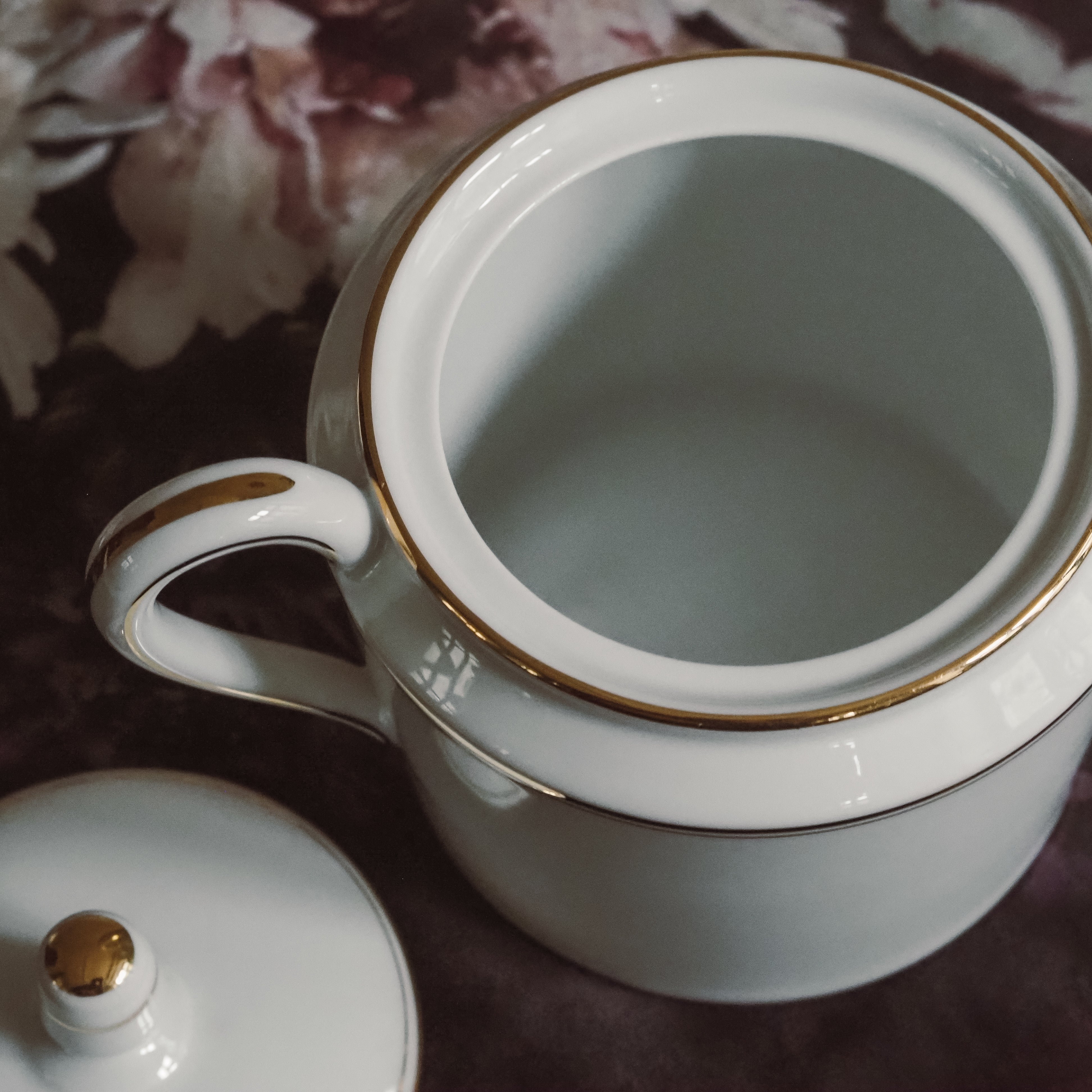 Porzandose mit Deckel · Limoges Haviland / klassisches Tischgefäß