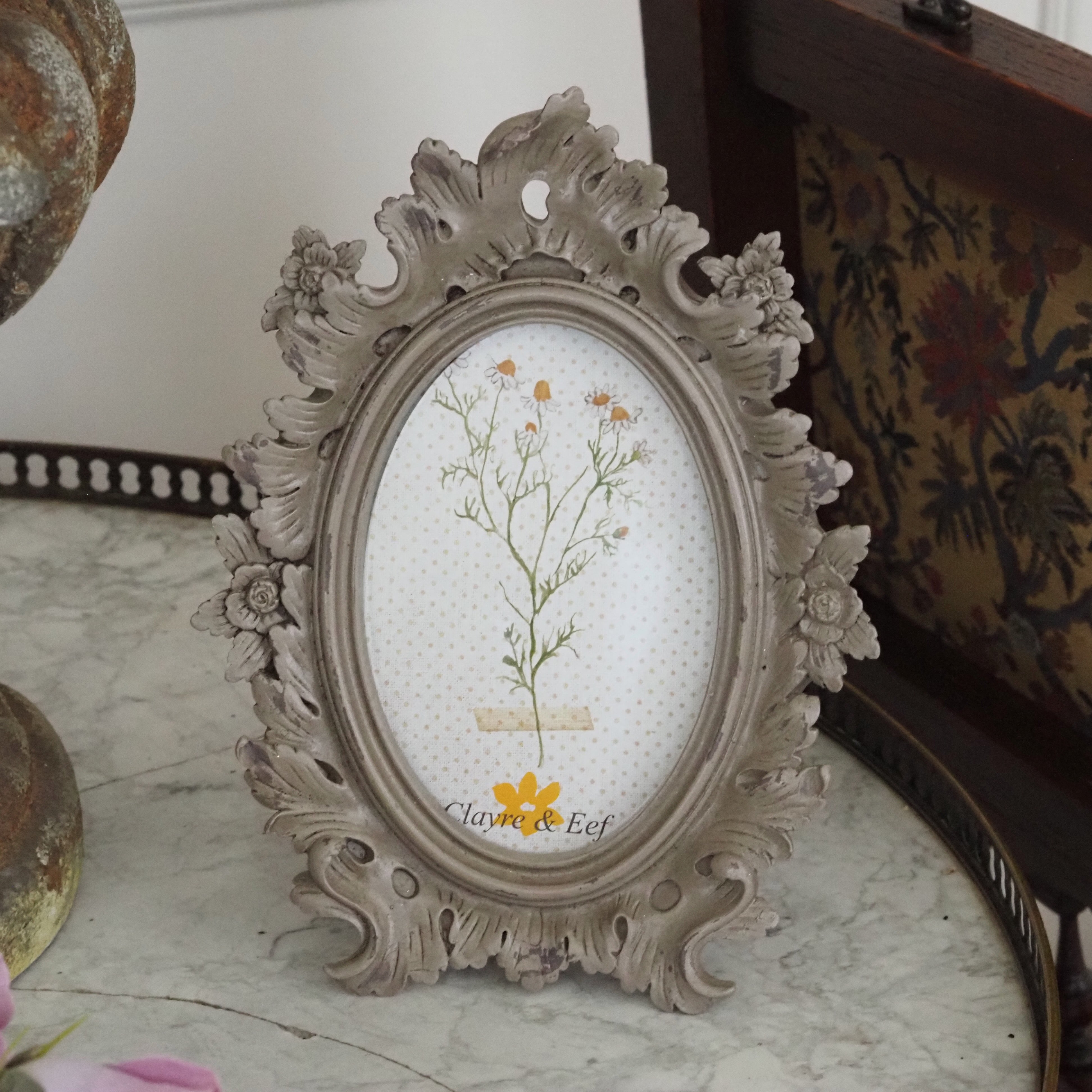 Bilderrahmen Oval Graubeige · Barockverzierungen mit Botanik-Motiv